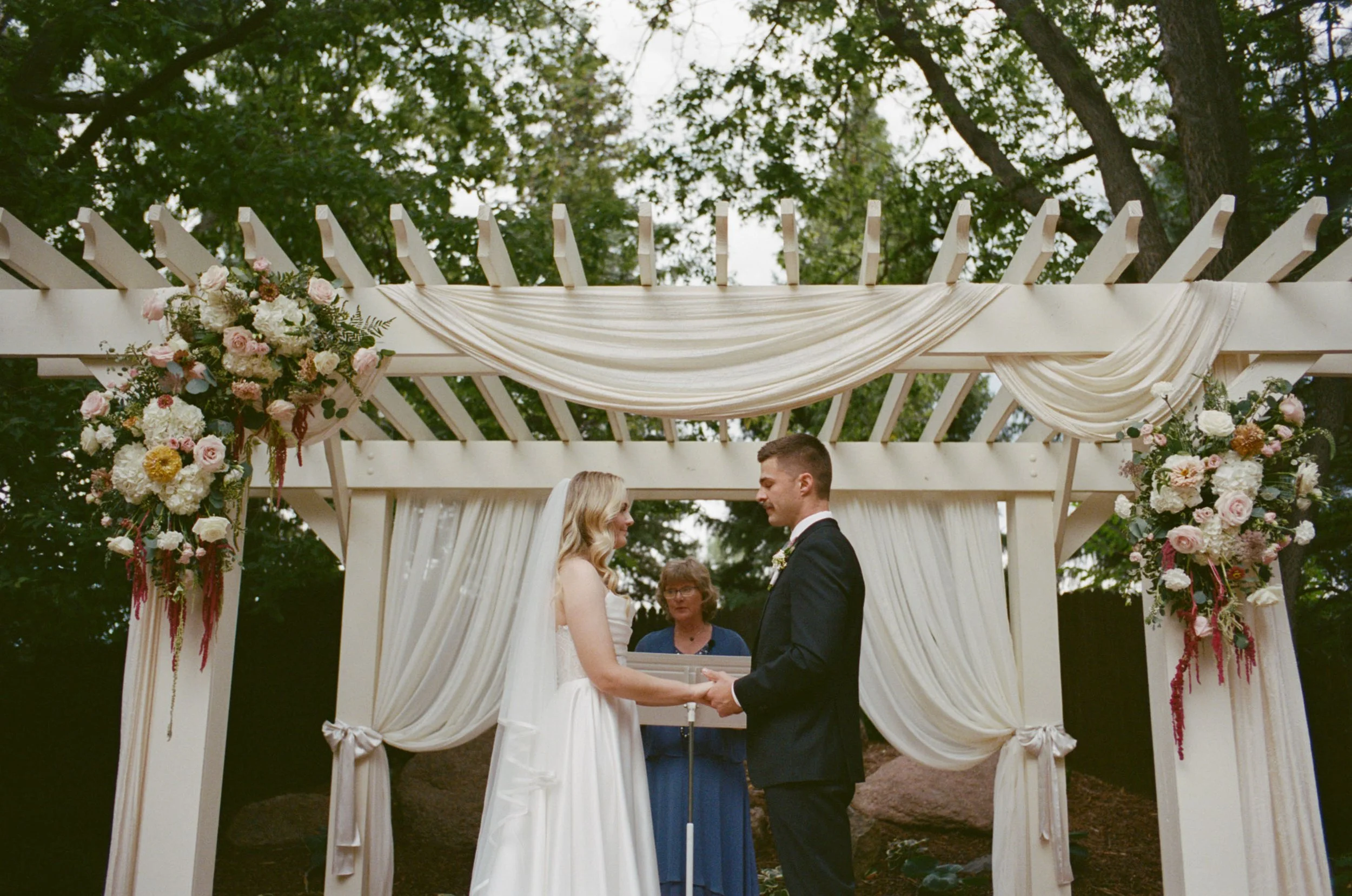 Colorado-Wedding-Photographer-Tapestry-House-OE_HCS09.jpg