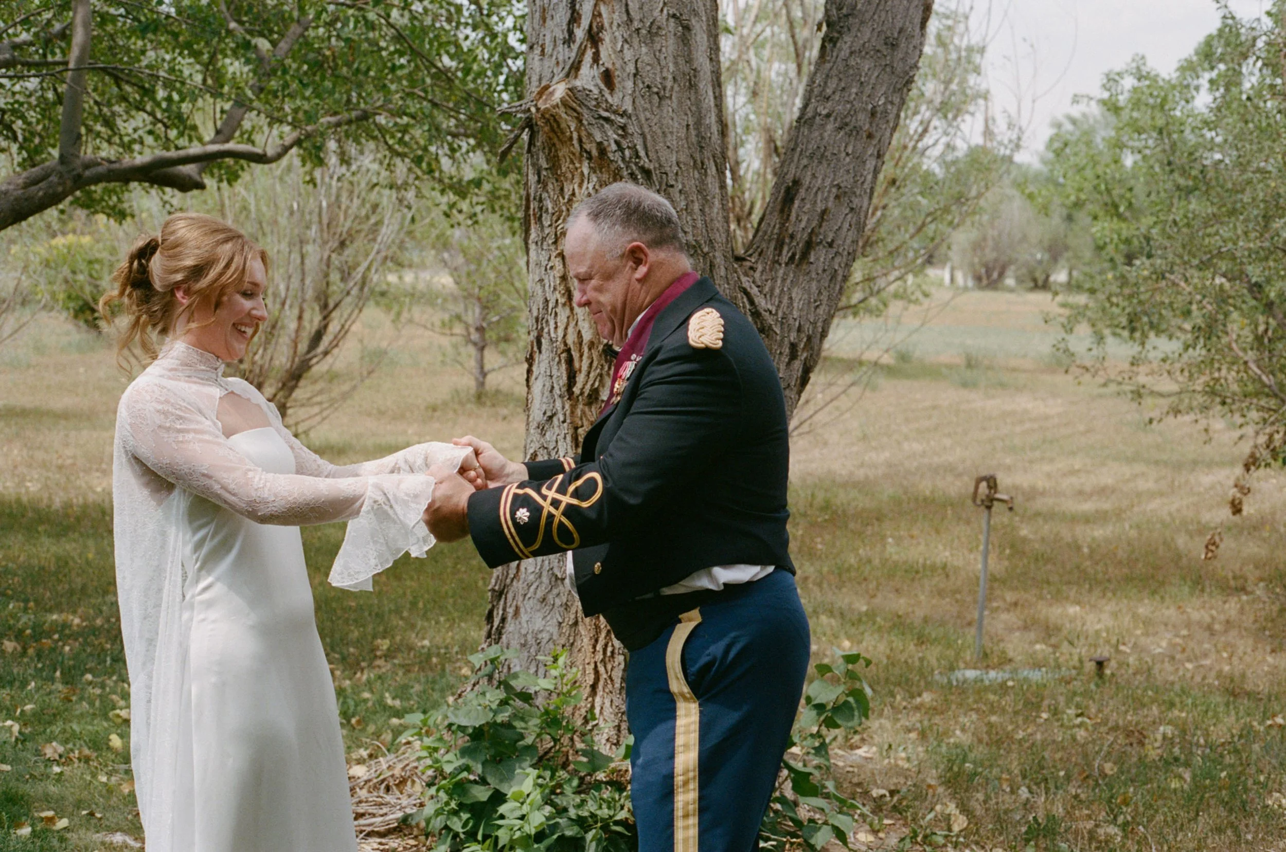 Cotswolds-Wedding-Photographer-UK_HCS21-2.jpg
