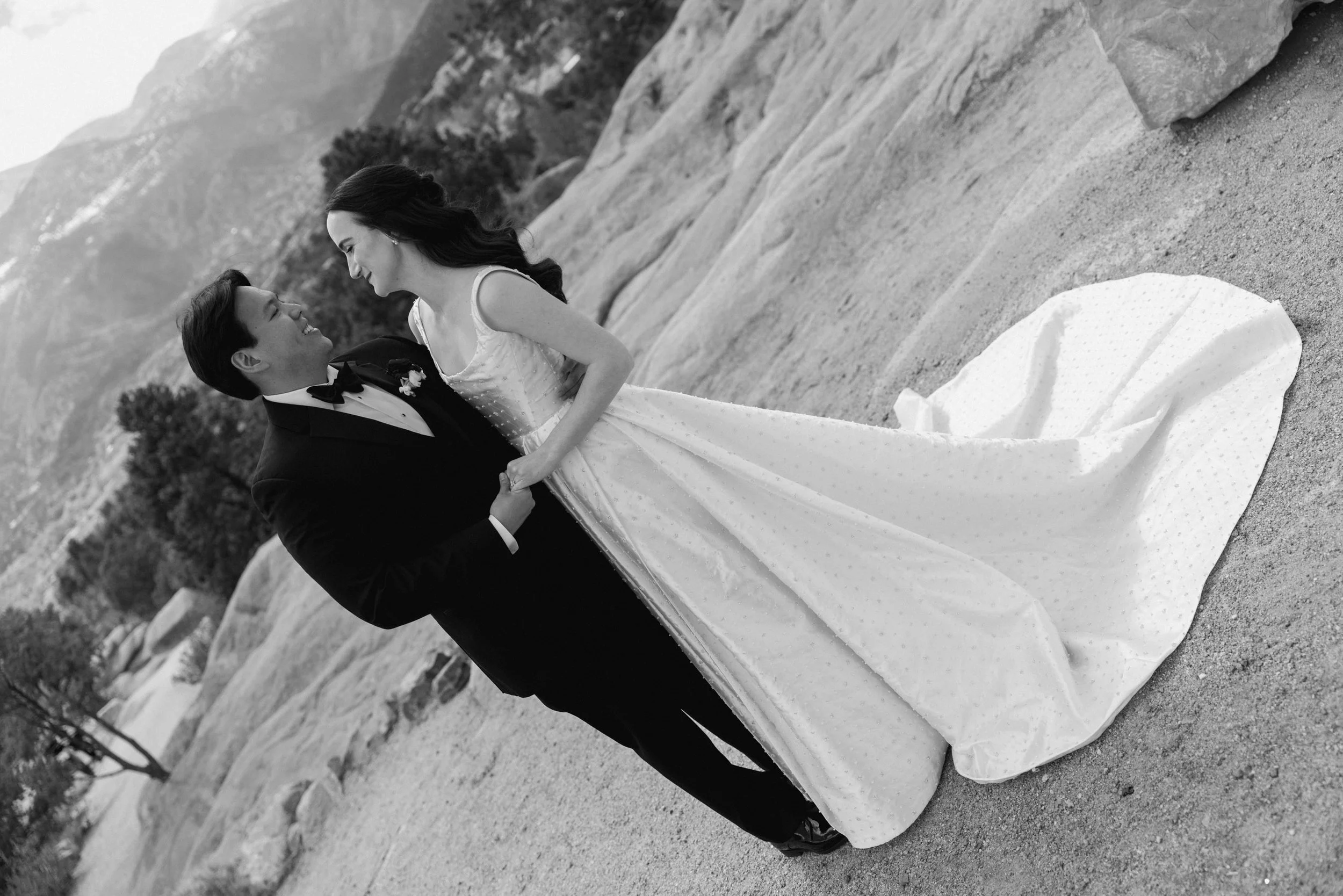 colorado-film-wedding-photographer-manitou-springs_HCS0909.jpg