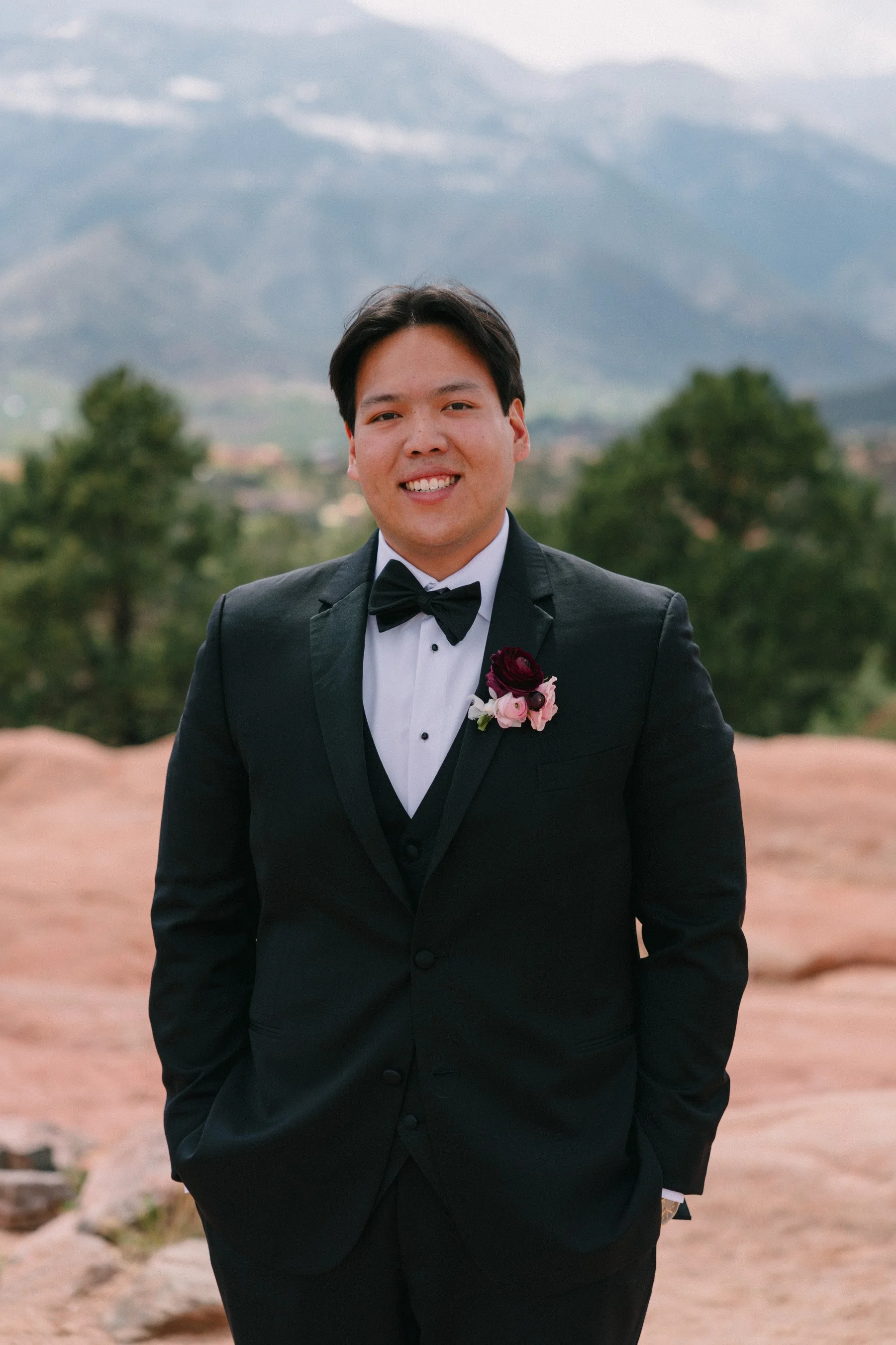 colorado-film-wedding-photographer-manitou-springs_HCS0971.jpg