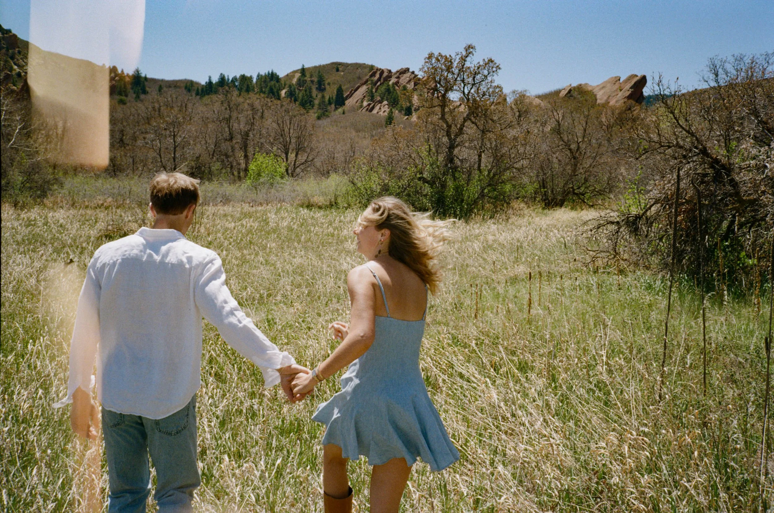 Colorado-Engagement-Photographer-Roxborough-State-Park_HCS06.jpg