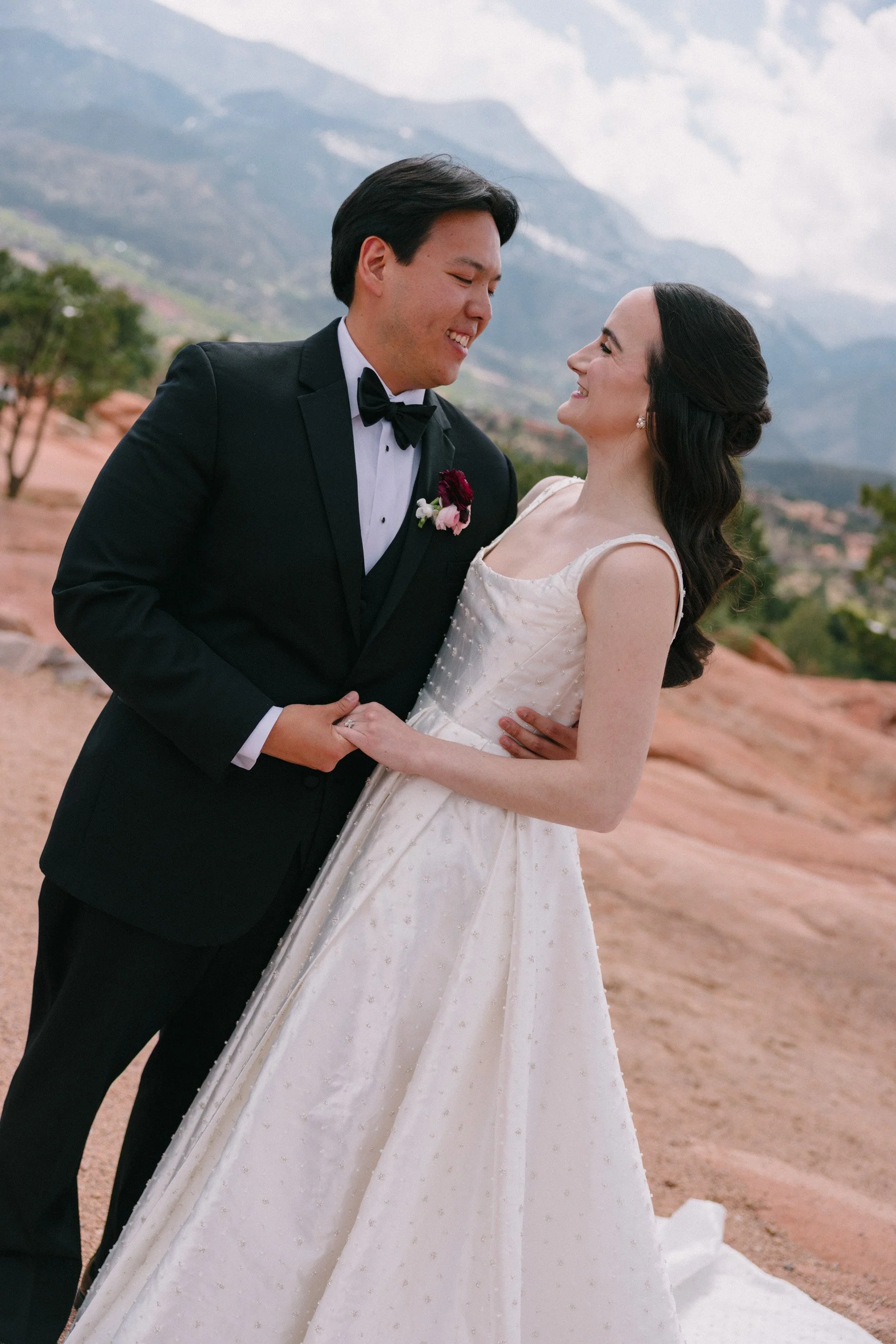 colorado-film-wedding-photographer-manitou-springs_HCS0900.jpg