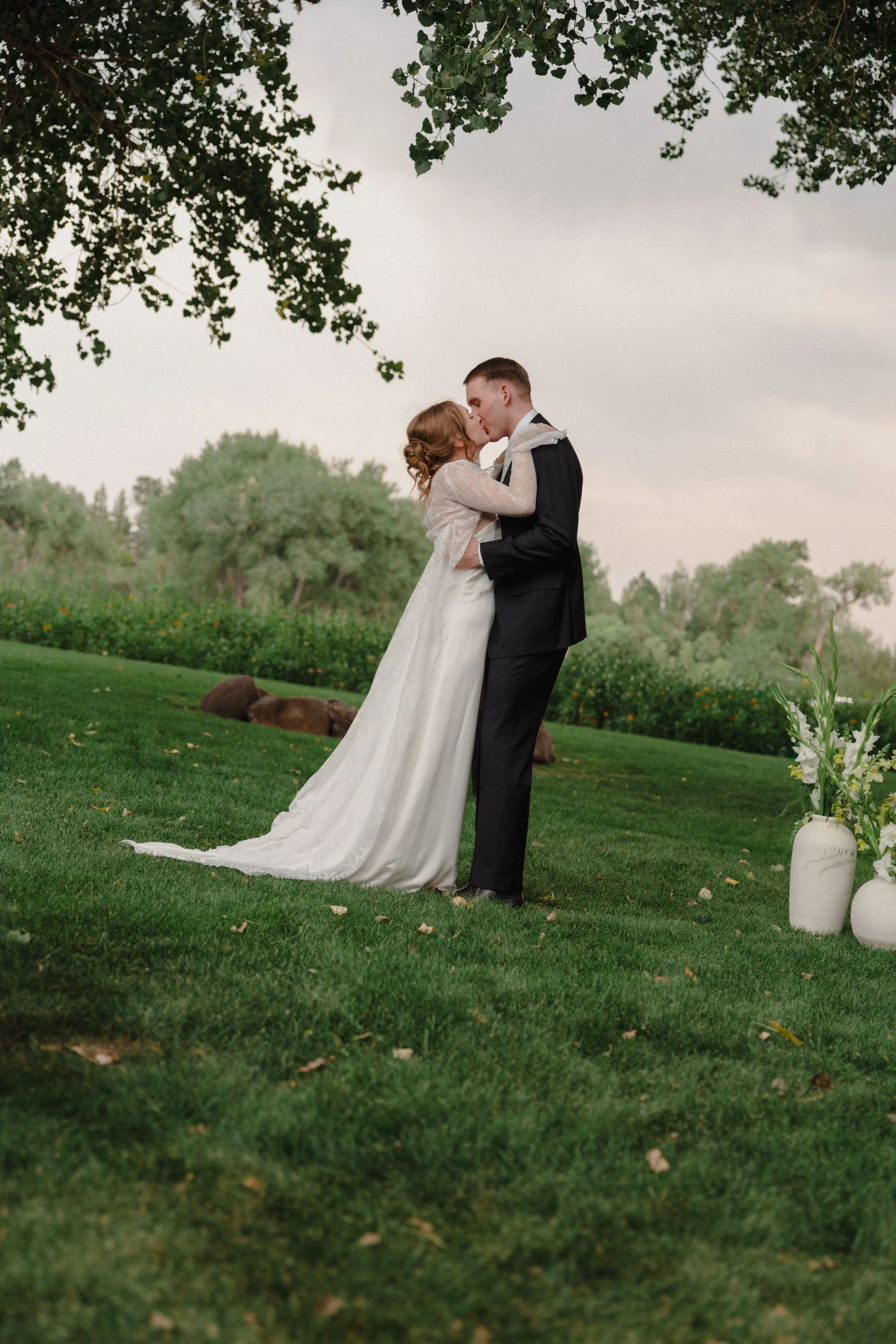 Cotswolds-Wedding-Photographer-UK_HCS5094.jpg
