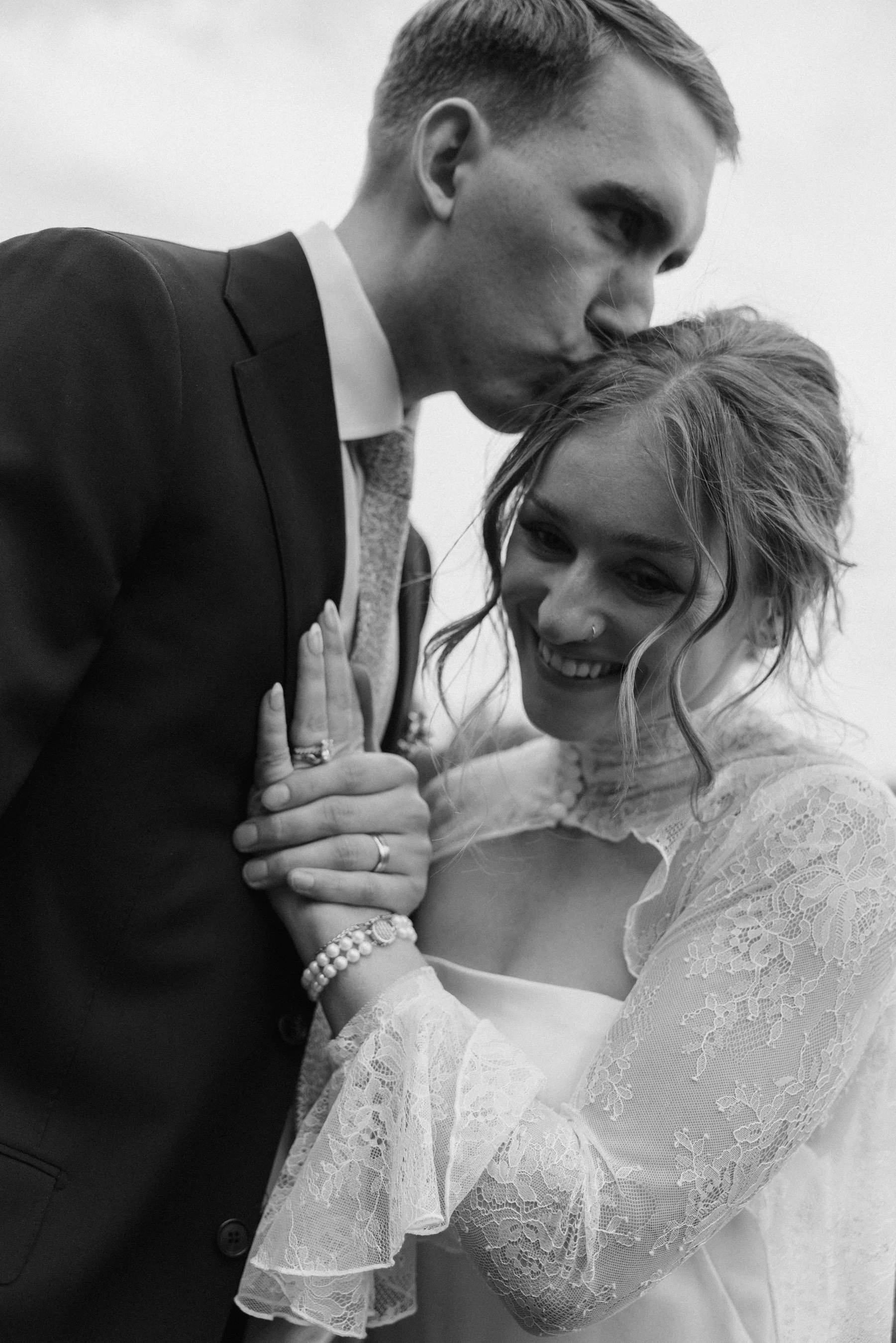 Cotswolds-Wedding-Photographer-UK_HCS5428.jpg