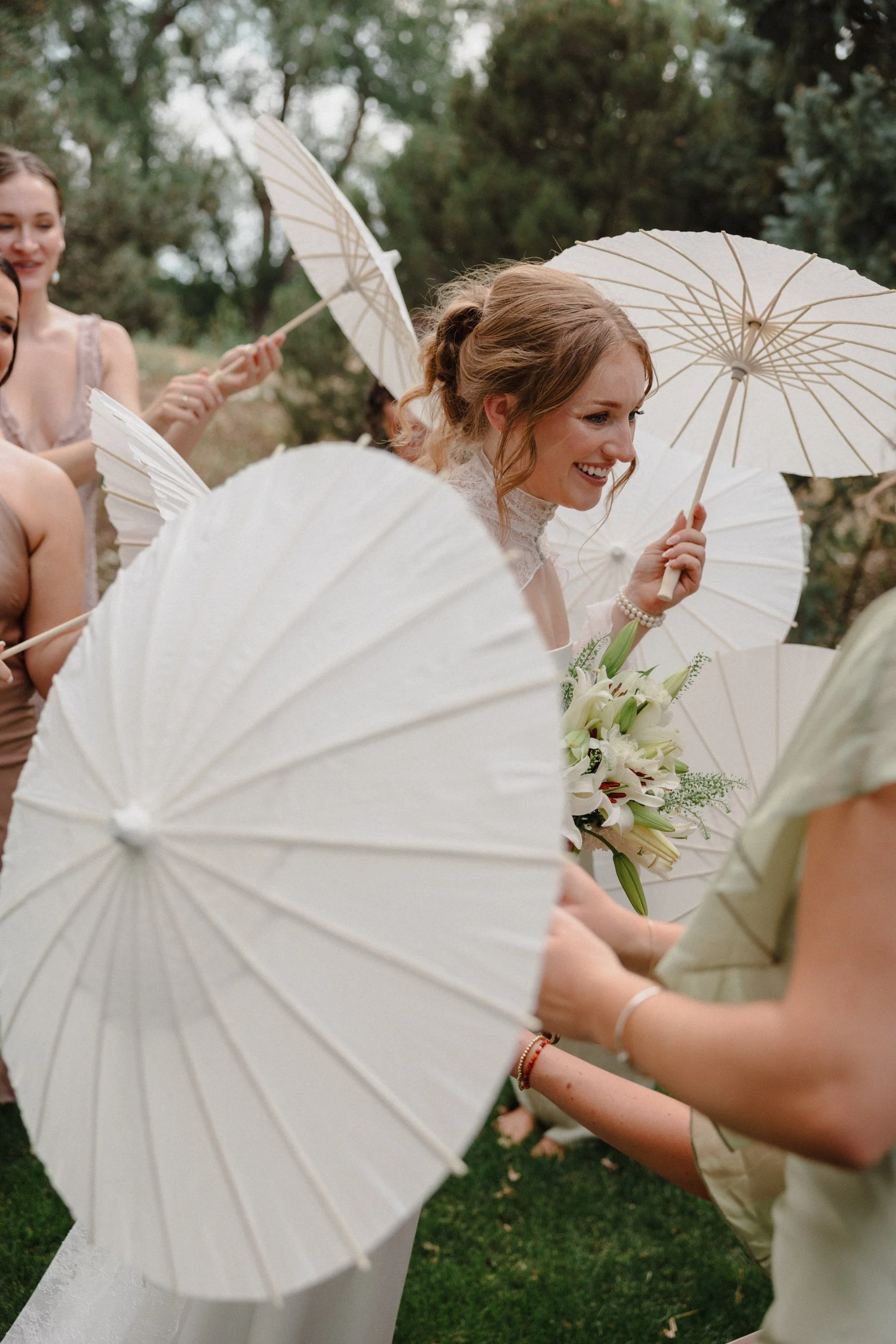 Cotswolds-Wedding-Photographer-UK_HCS3951.jpg