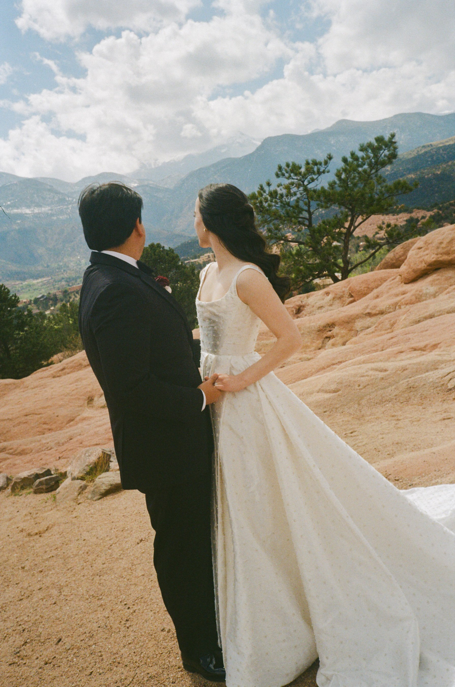 colorado-wedding-film-photographer-manitou-springs_HCS24-2.jpg