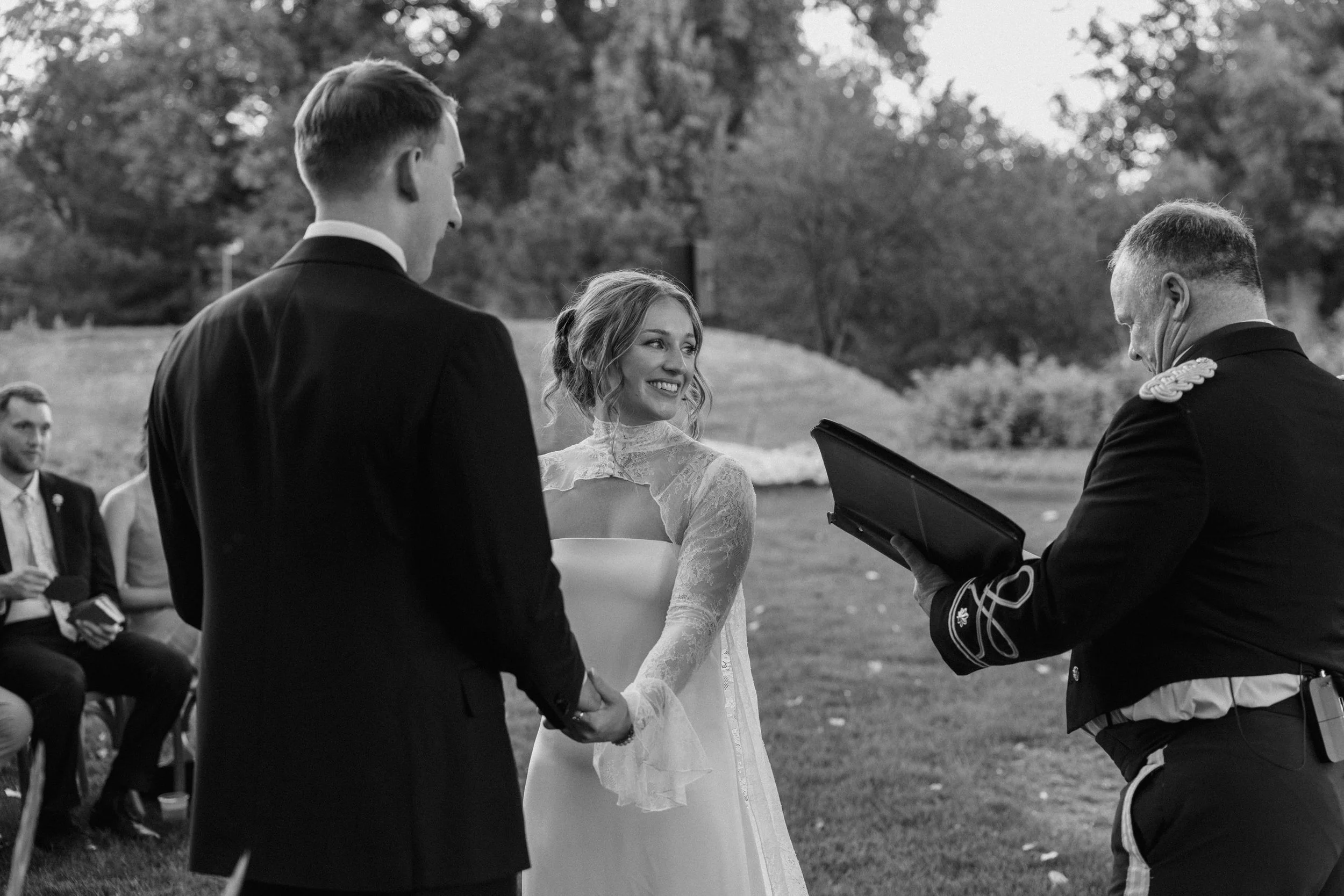 Cotswolds-Wedding-Photographer-UK_HCS4728.jpg