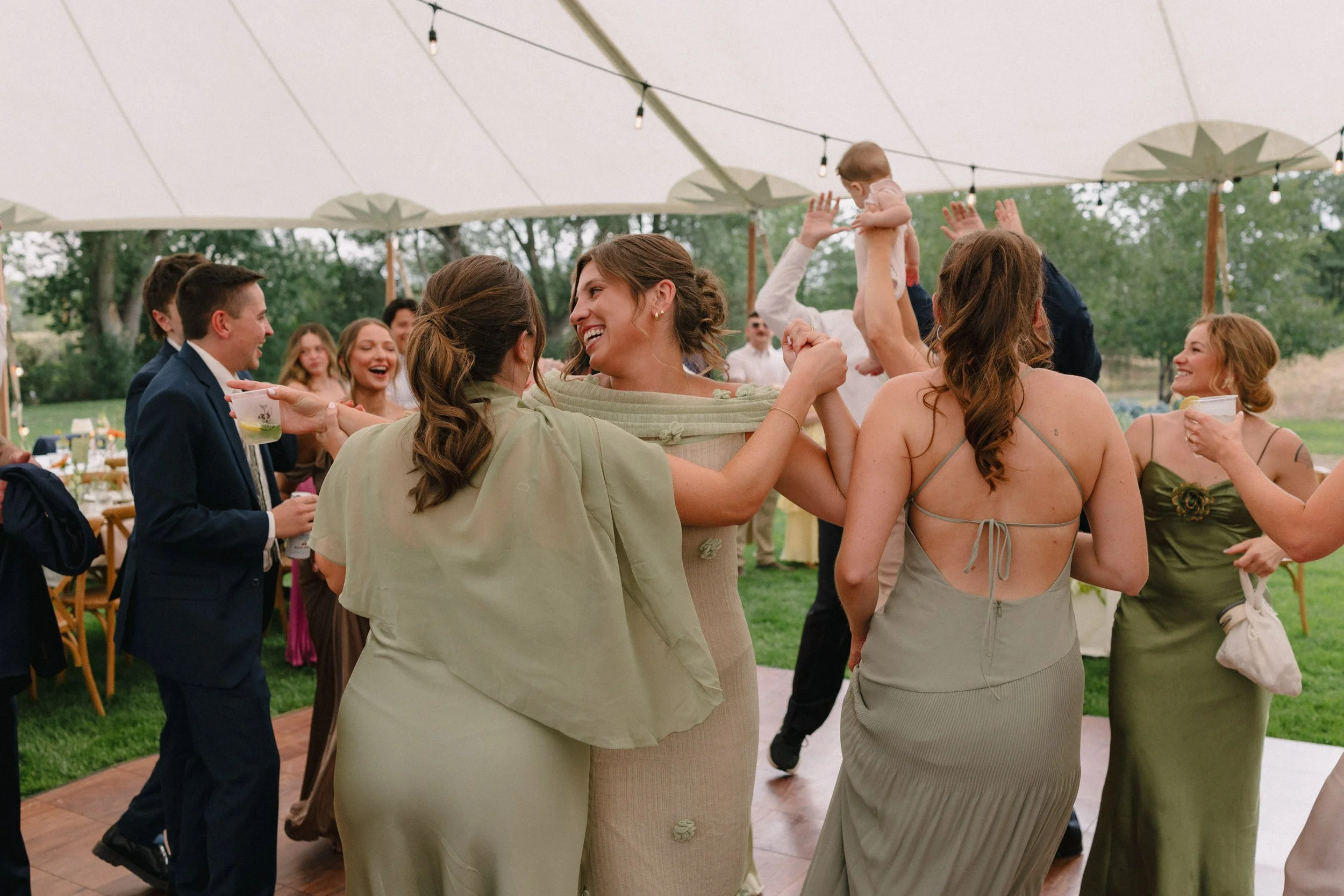 Cotswolds-Wedding-Photographer-UK_HCS2906.jpg
