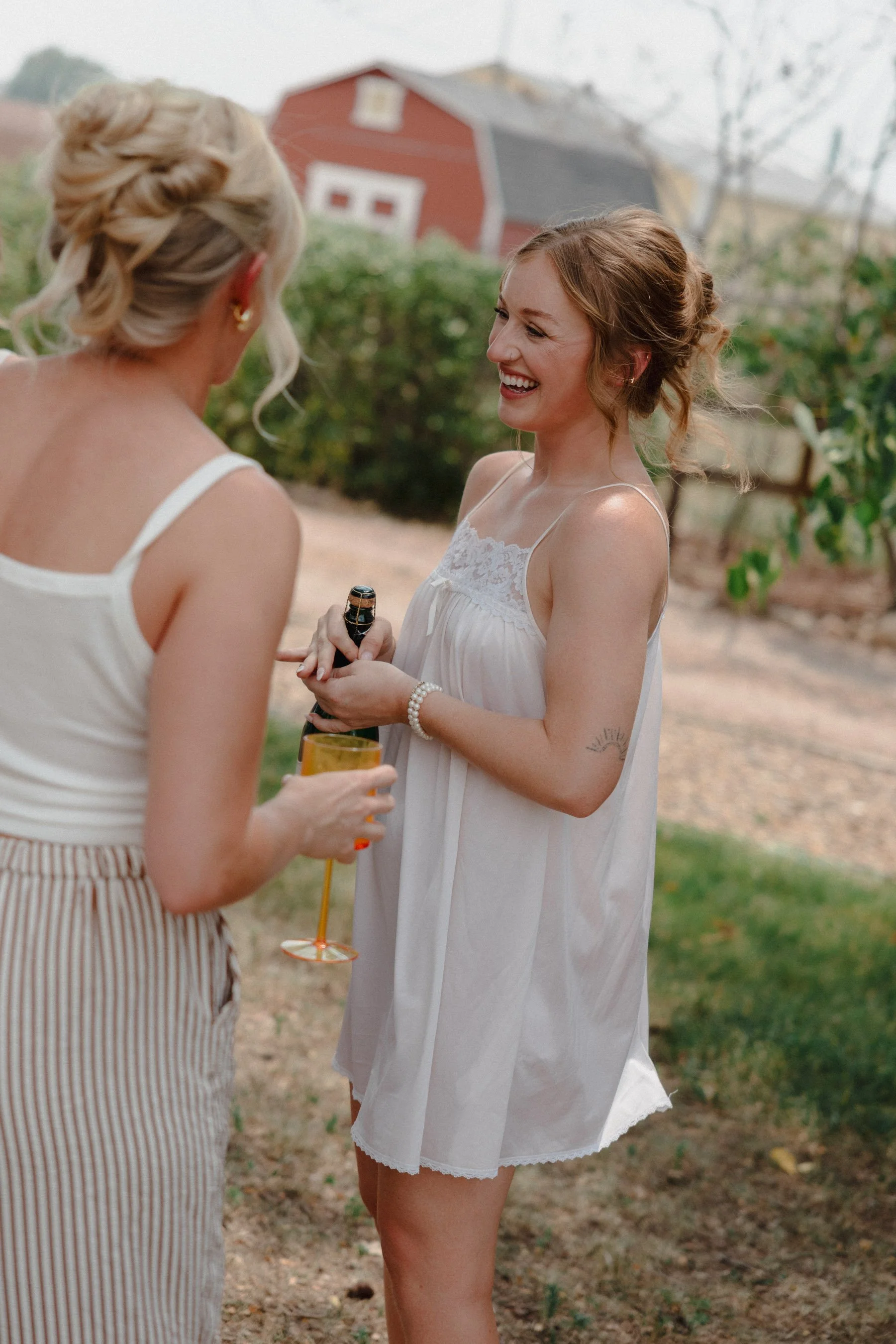 Cotswolds-Wedding-Photographer-UK_HCS1405.jpg
