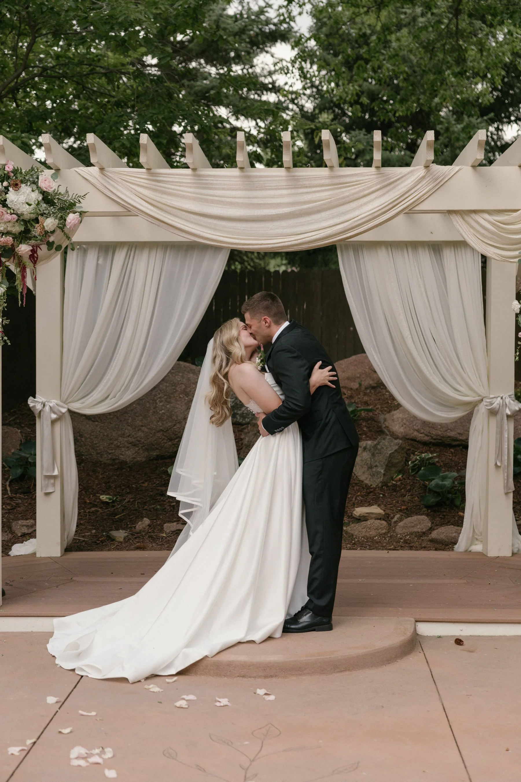 Colorado-Wedding-Photographer-Tapestry-House-OE_HCS5125.jpg