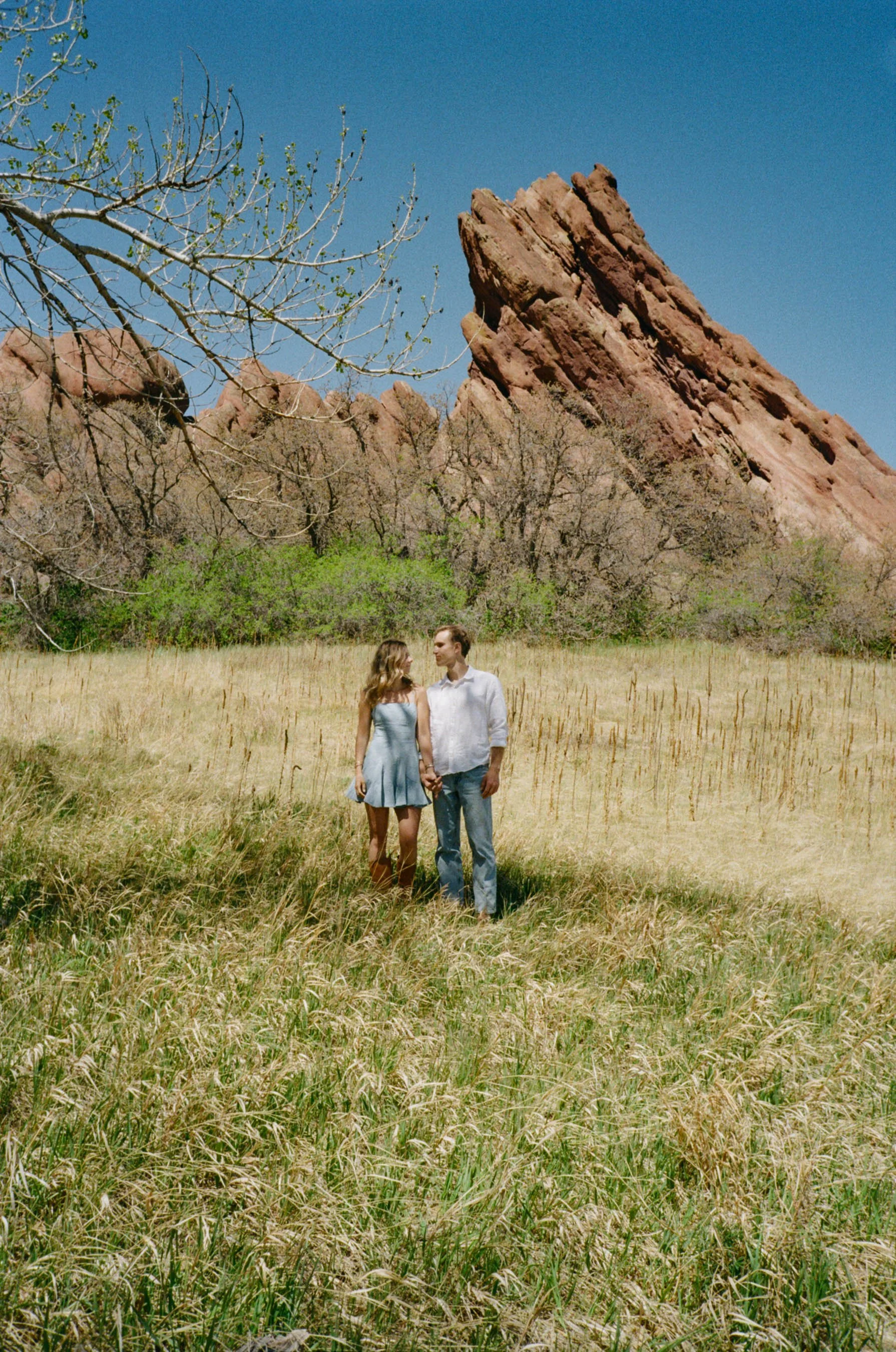Colorado-Engagement-Photographer-Roxborough-State-Park_HCS15.jpg