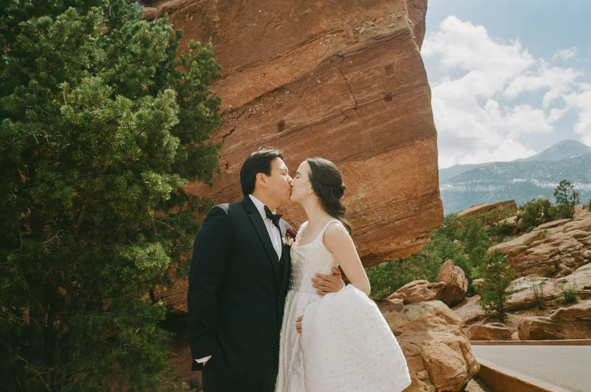 colorado-wedding-film-photographer-manitou-springs_HCS16.jpg