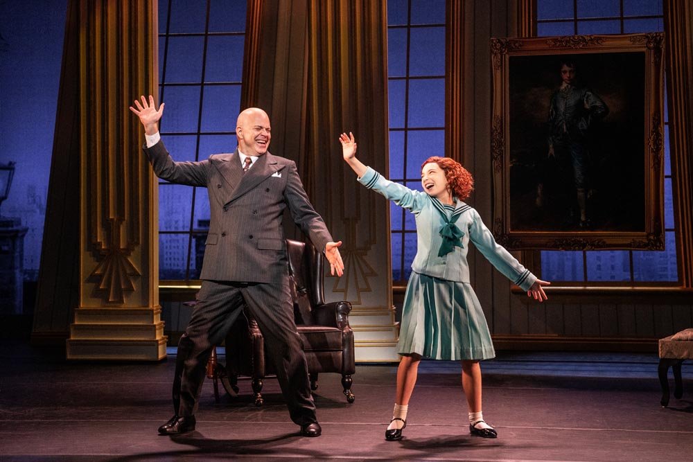0156-Christopher-Swan-and-Ellie-Pulsifer-in-the-2022-company-of-ANNIE.-Photo-Credit_-Matthew-Murphy-and-Evan-Zimmerman-for-MurphyMade..jpg