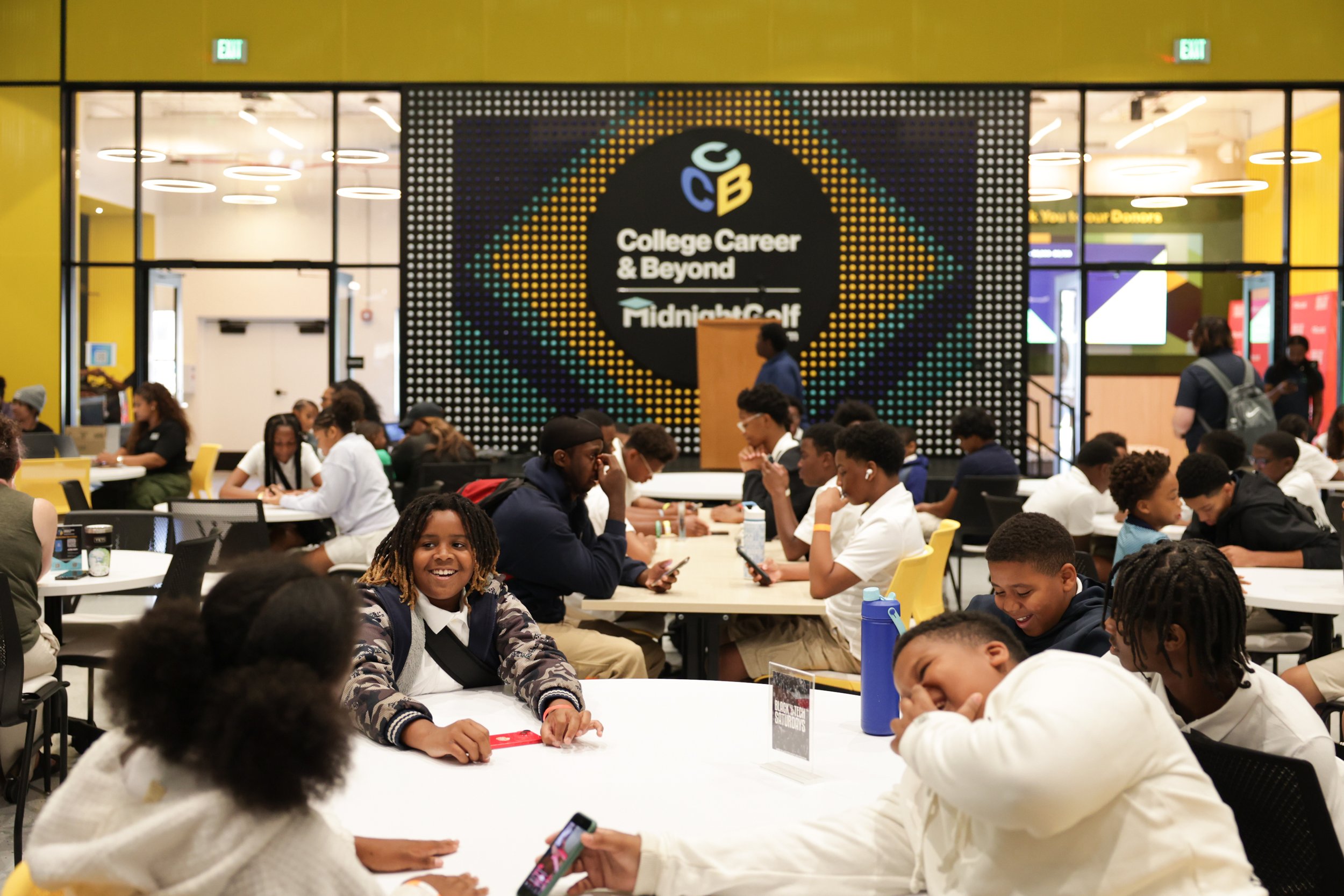 Detroit students explore golf and technology at Youth Golf and Tech Expo