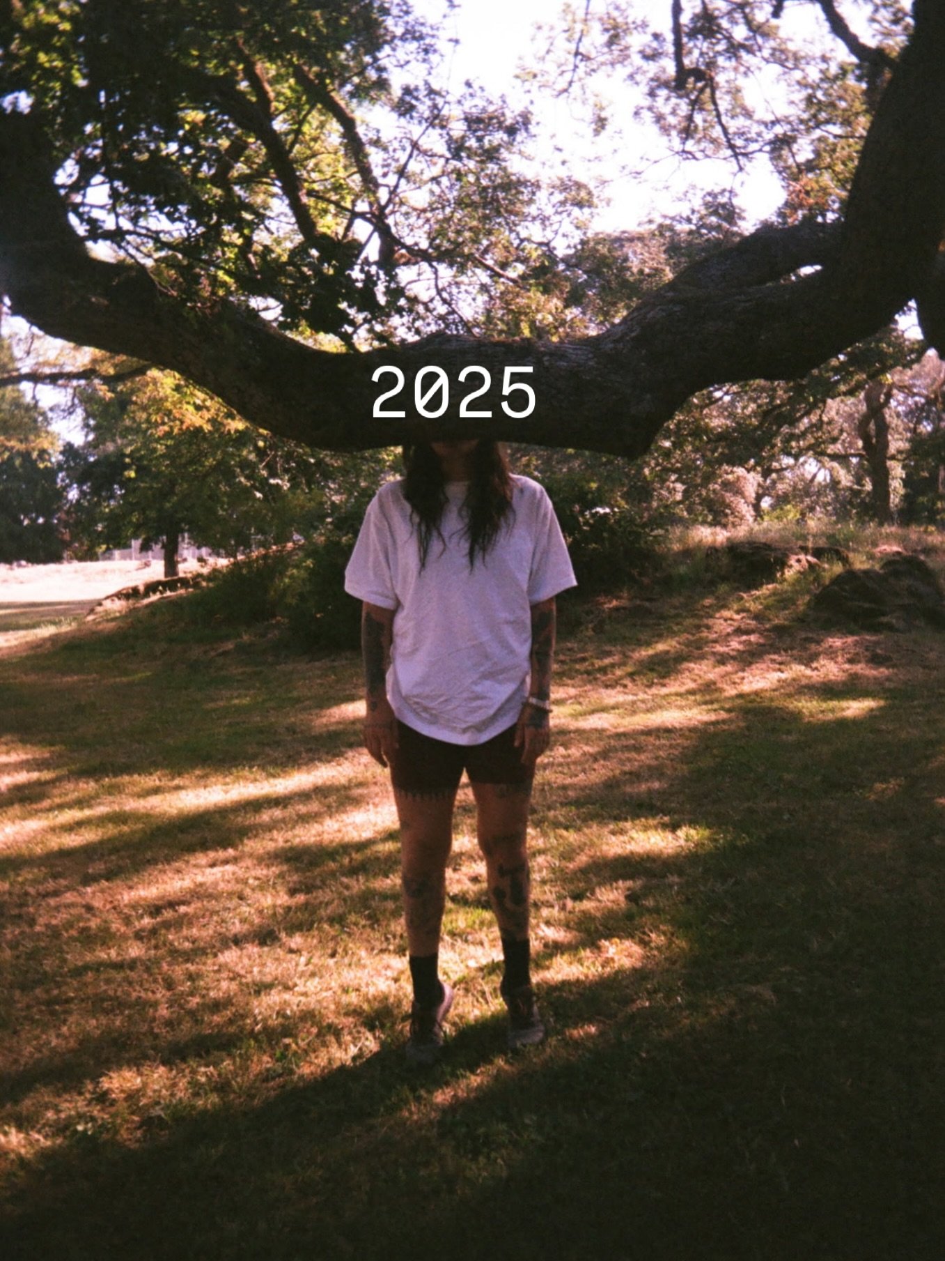 A few random and precious shots from 2025 on 35mm 🔗🌟 love you all xx 

#naturelover #tattooartist #montrealart #bctattooartist