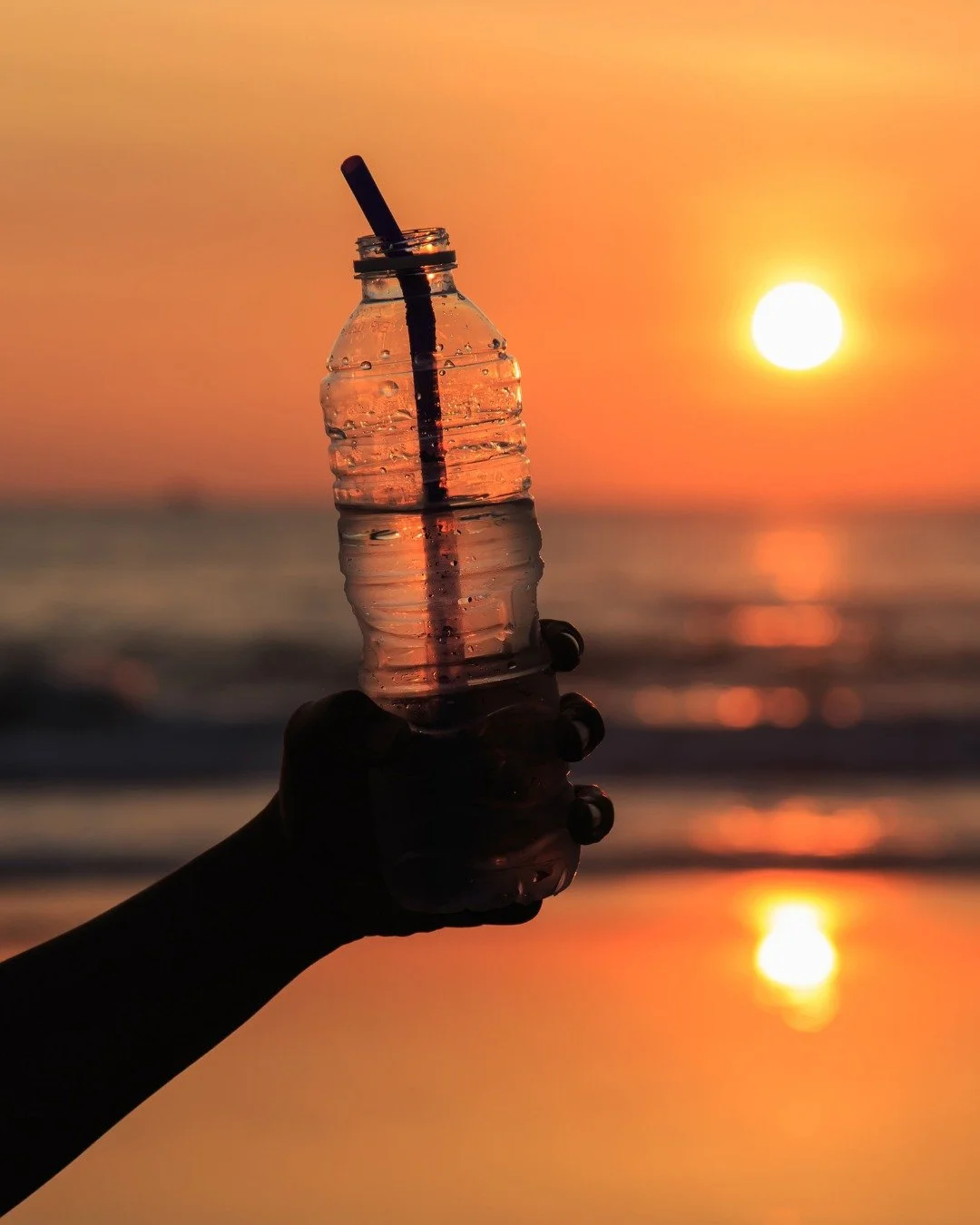 Can we talk about the most overlooked summer wellness tool? 💧
Electrolytes!

You can drink water all day and still be functionally dehydrated if your body doesn't have the minerals it needs to actually absorb and use it. Sodium, potassium, and magne