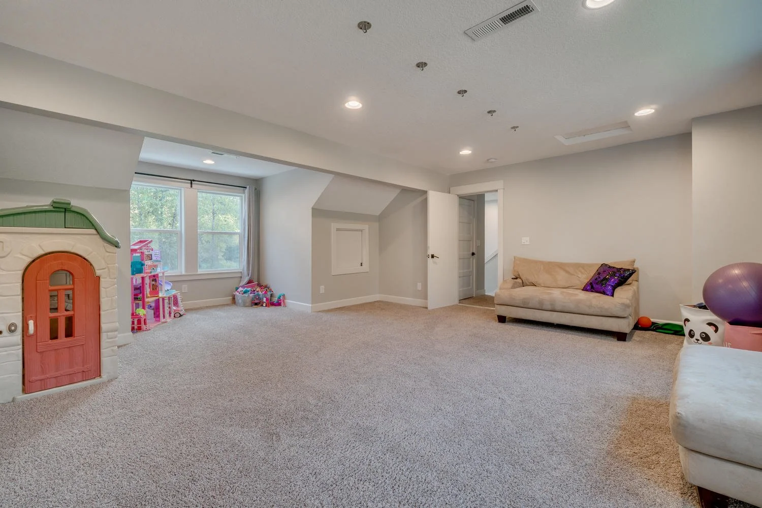 27823 SE Clapa Ln Eagle Creek-large-050-068-27823 SE Clapa Lane64-1500x1000-72dpi.jpg