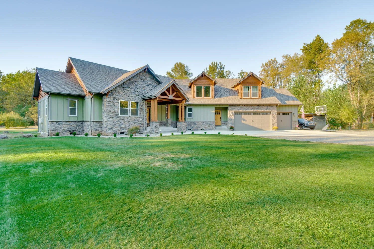 27823 SE Clapa Ln Eagle Creek-large-008-003-27823 SE Clapa Lane4-1500x1000-72dpi.jpg