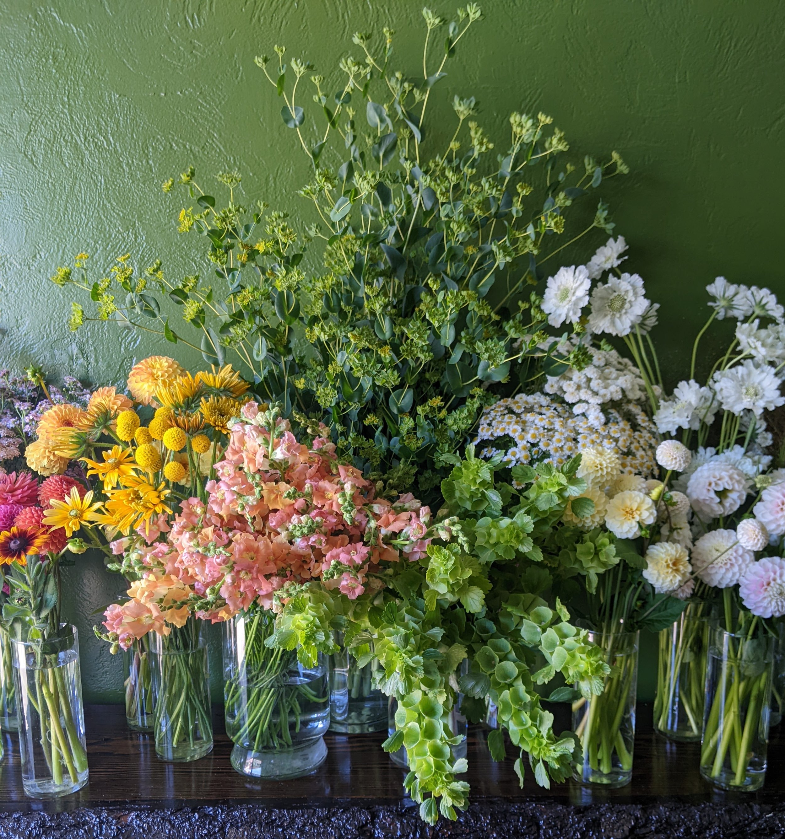 flower table lush.jpg