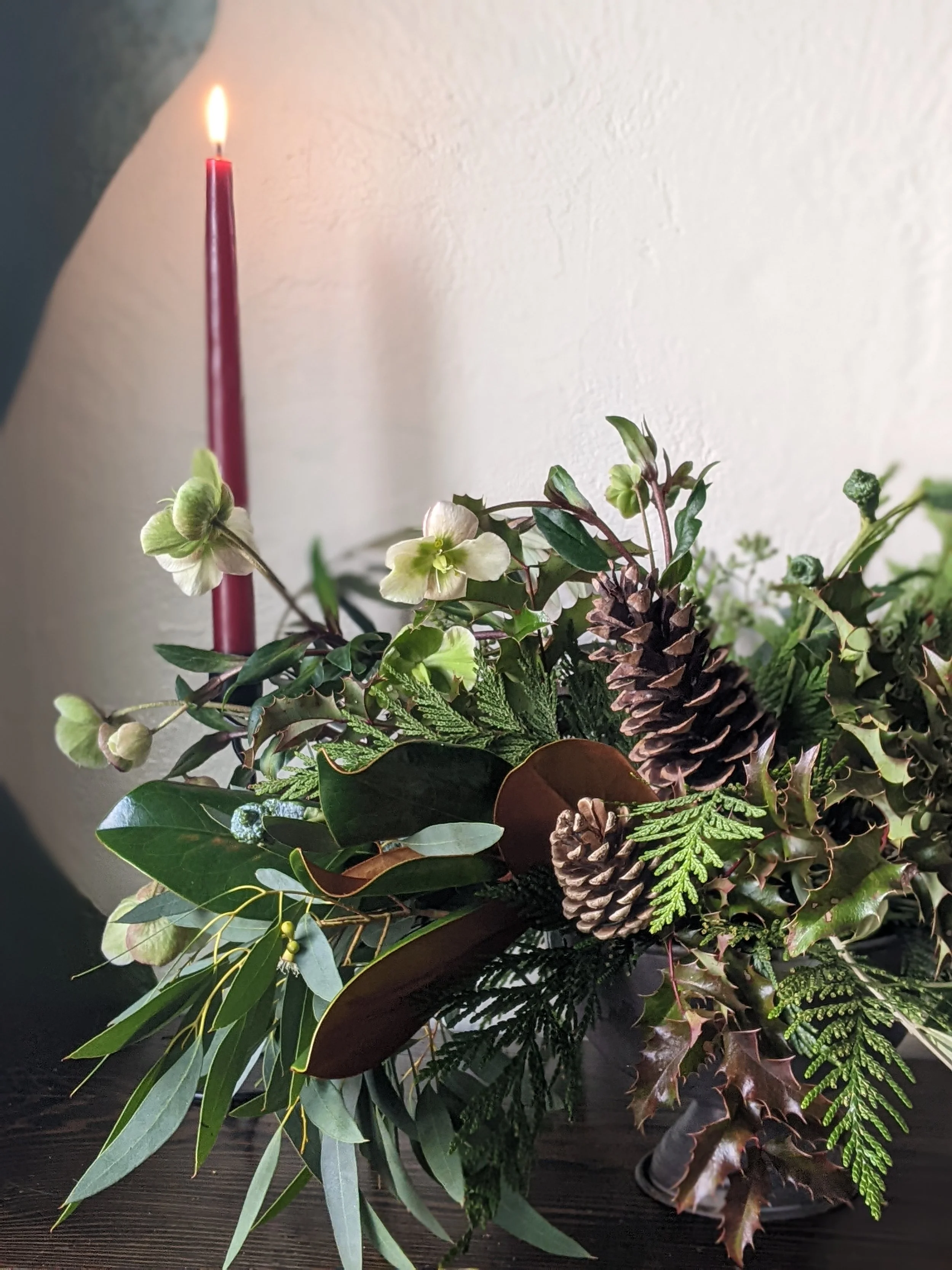 Holiday Table Flowers
