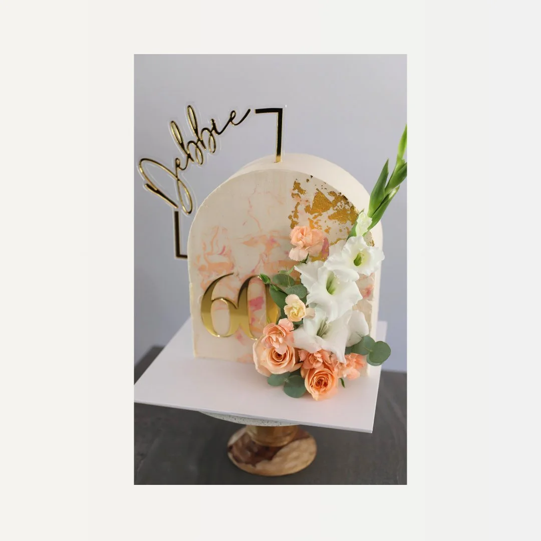 marbled arch cake with peach &amp; white florals and gold accents, for my mum.💖

events, birthdays &amp; more &mdash; flourand.com.au

Arch name topper by @barley.boy 
Number topper by @madepersonalbyj_ 
Florals by @mundaringflorist 
-
-
-
-
-
-
-
#