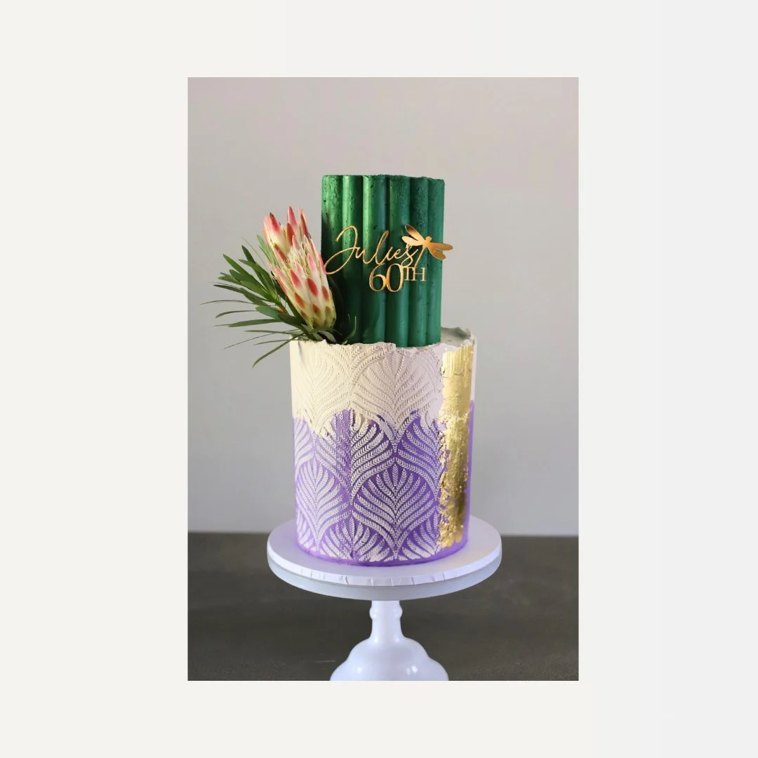 high texture &amp; gold accents.

events, birthdays &amp; more &mdash; flourand.com.au
-
-
-
-
-
-
-
#cakeinspo #perthwedding #cakephotos #perthweddingideas #weddingseason2024 #perthdesserts #cakesdaily #floralcake #cake #perthweddingcakes #perthcake
