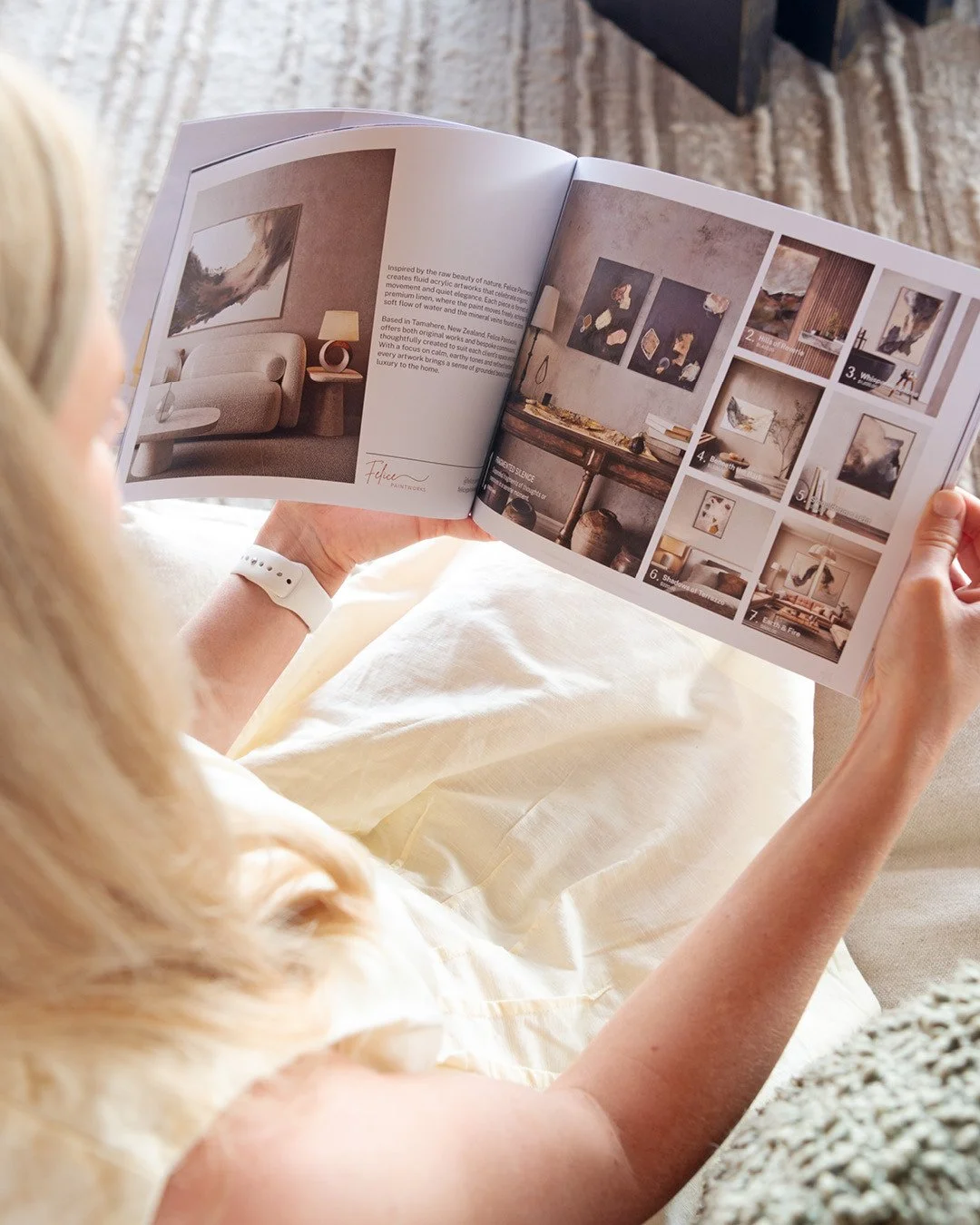 Large-scale, organic and rich in texture, Minty&rsquo;s creations for @felice.paintworks blur the line between fine art and interior design.⁠
⁠
Discover some of her stunning artworks in our latest edition!⁠