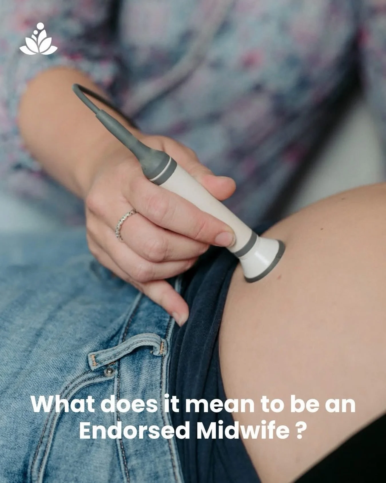 𝐖𝐡𝐚𝐭 𝐝𝐨𝐞𝐬 𝐢𝐭 𝐦𝐞𝐚𝐧 𝐭𝐨 𝐛𝐞 𝐚𝐧 𝐄𝐧𝐝𝐨𝐫𝐬𝐞𝐝 𝐌𝐢𝐝𝐰𝐢𝐟𝐞?

An 𝐄𝐧𝐝𝐨𝐫𝐬𝐞𝐝 𝐌𝐢𝐝𝐰𝐢𝐟𝐞 is a Registered Midwife who has completed additional qualifications and been formally approved (endorsed) to provide a broader scope o