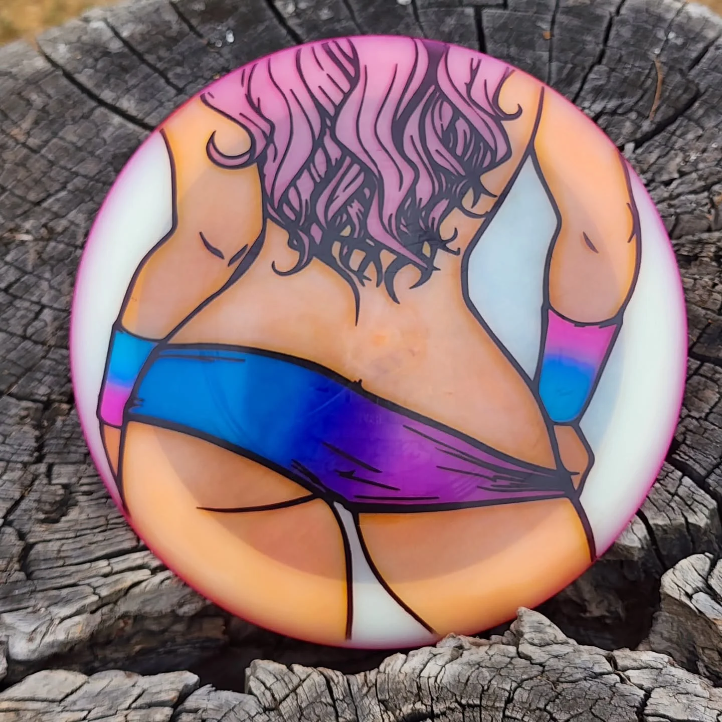 Special cheeks for a special boi  @gtg1230

#innovadiscs #tern #glow #discgolfart #dyediscs #discgolf #discgolfdyes #stencildye #dyersguild #discgolfdyers #dyeddiscsflybetter #illjustleavethishere #lofidyes