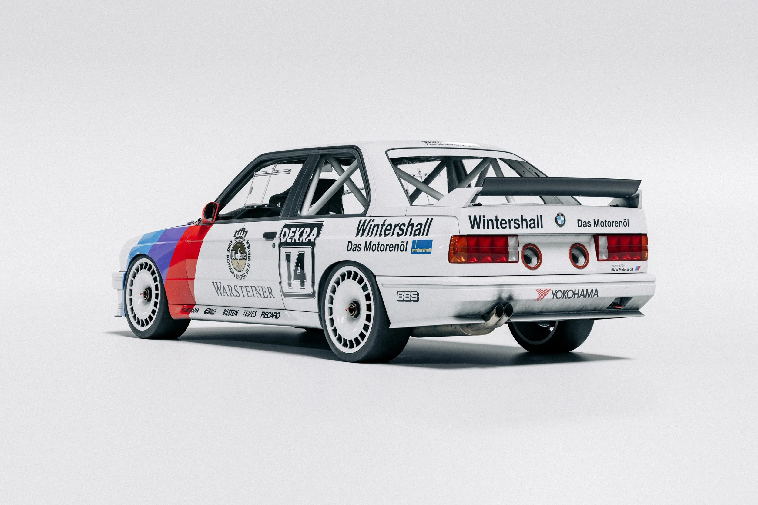 BMWM3E30_Rear45.jpg