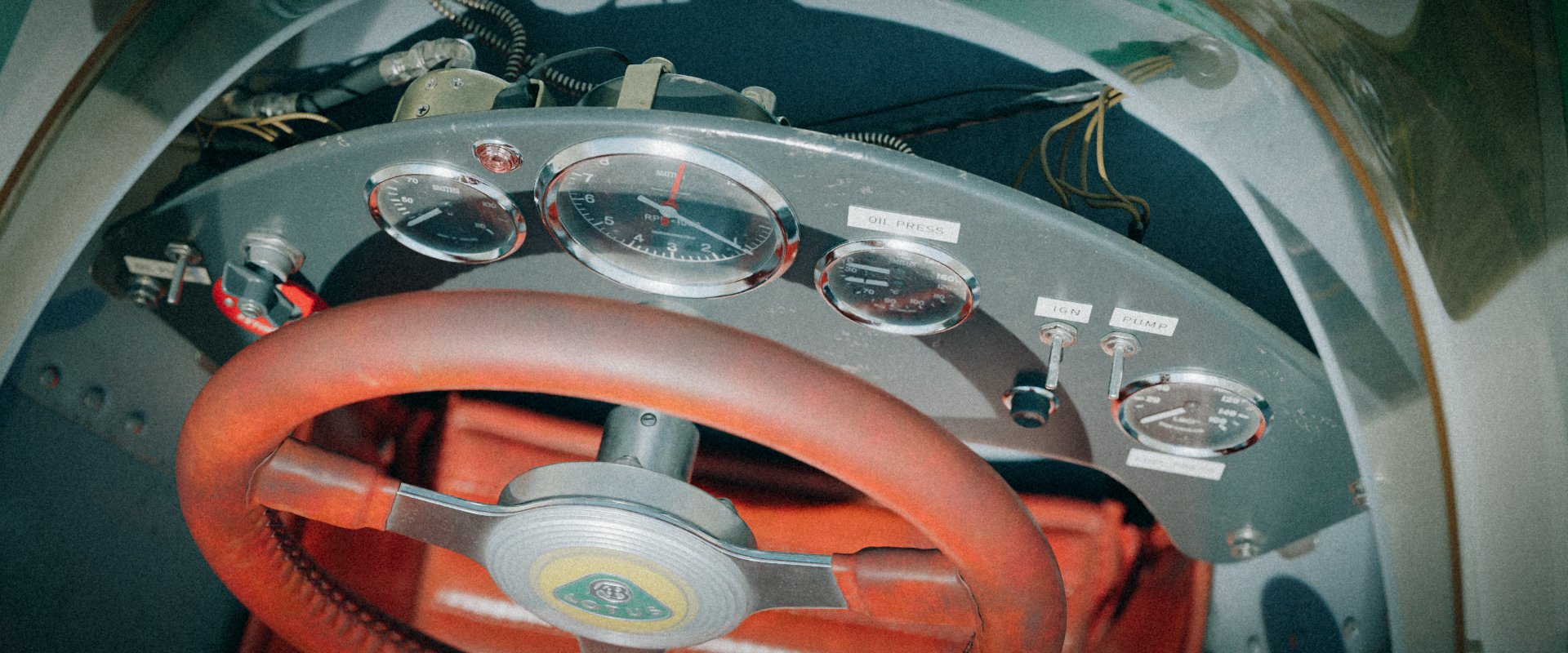 Lotus49_275.jpg