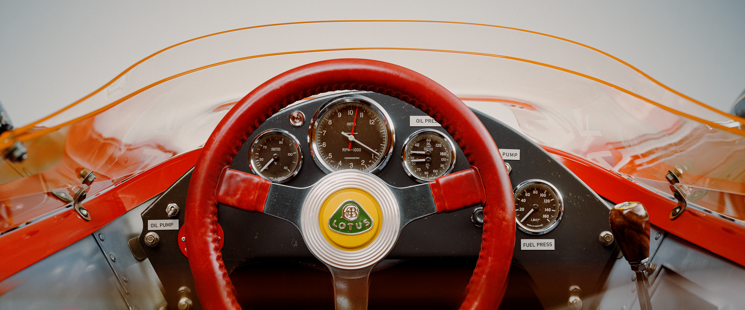 Lotus49_Detail08.png