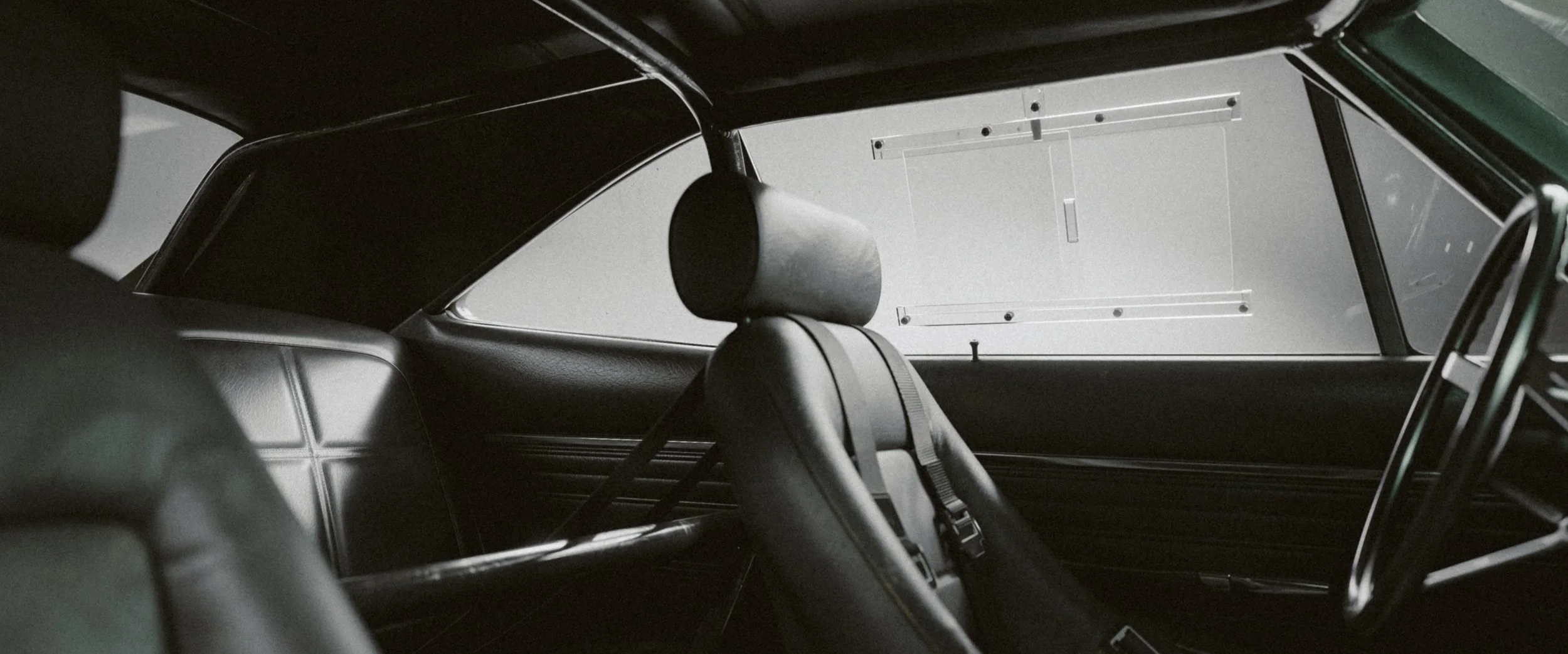 Charger_InteriorDetail_04.jpg