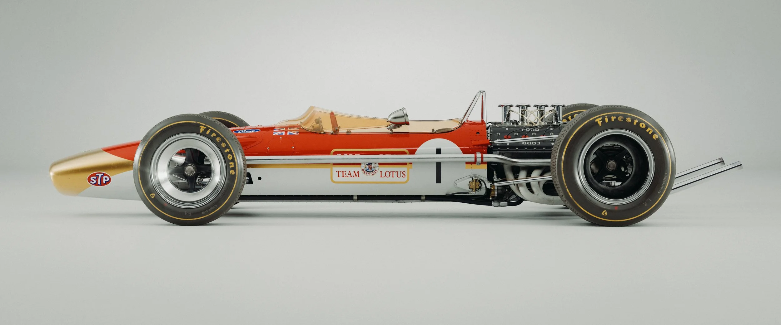 Lotus49_300.jpg