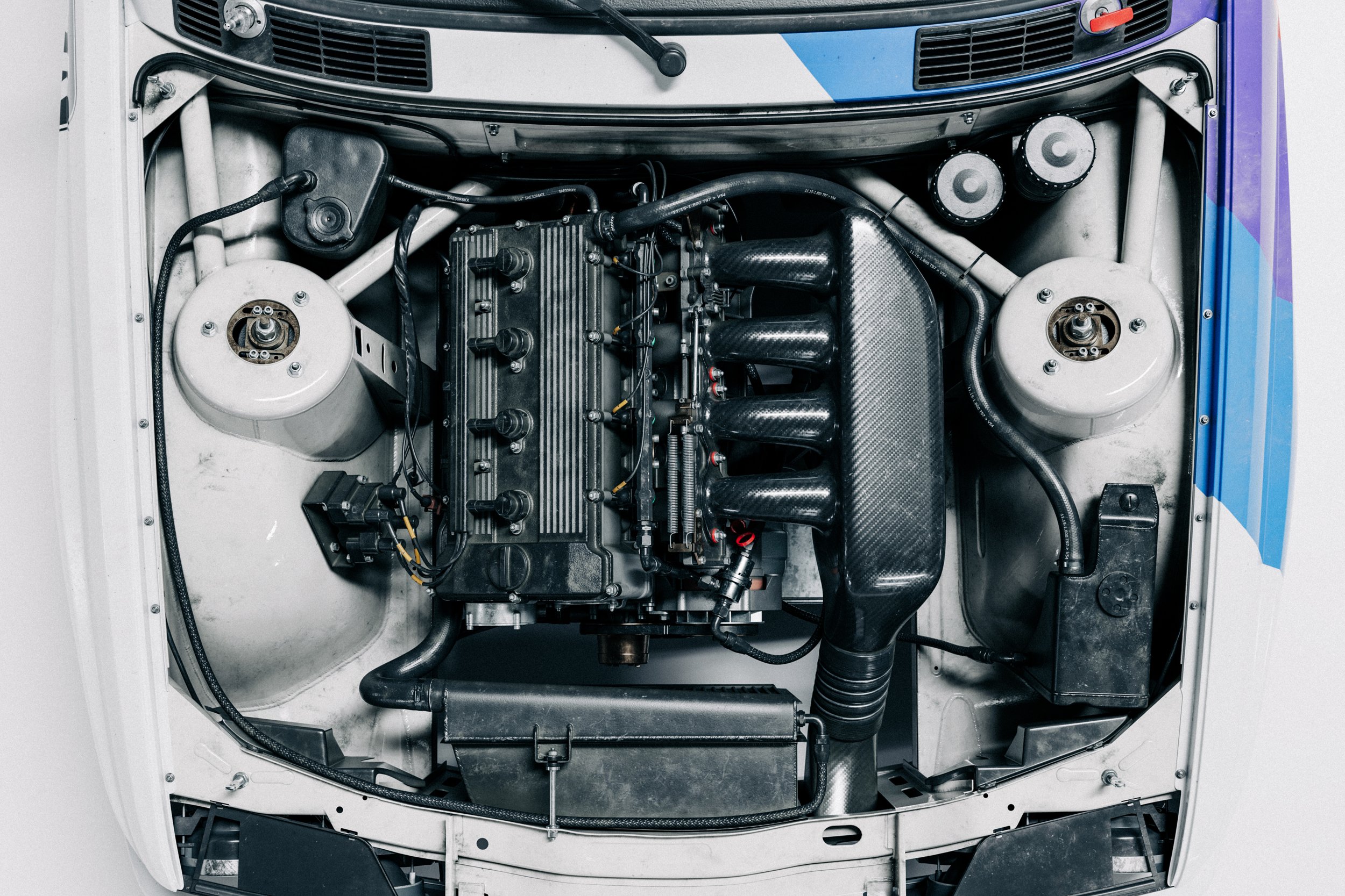 BMWM3E30_Enginebay.jpg