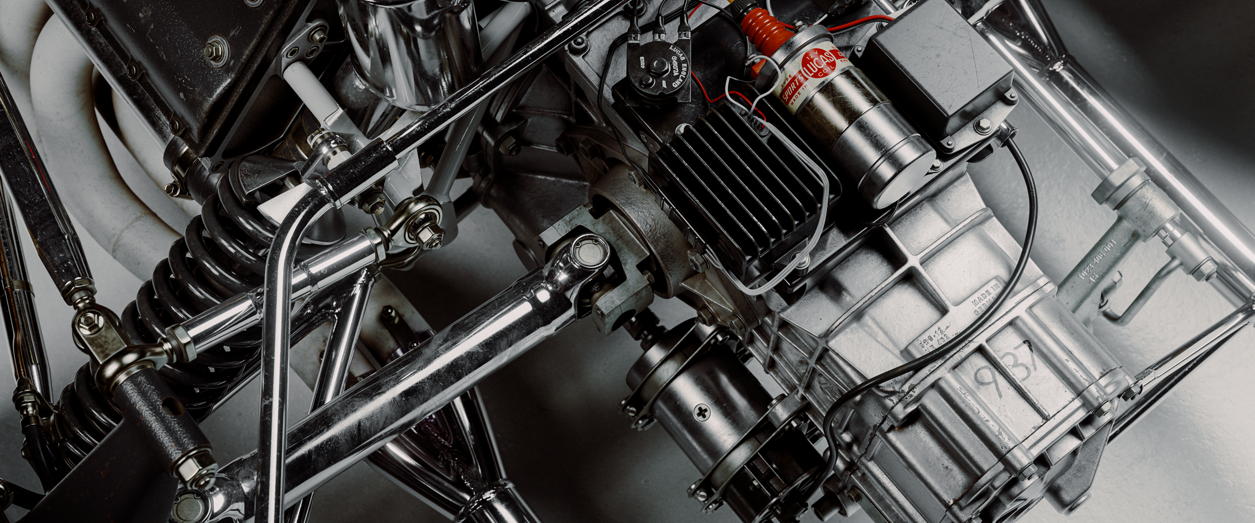 Lotus49_Detail05.png