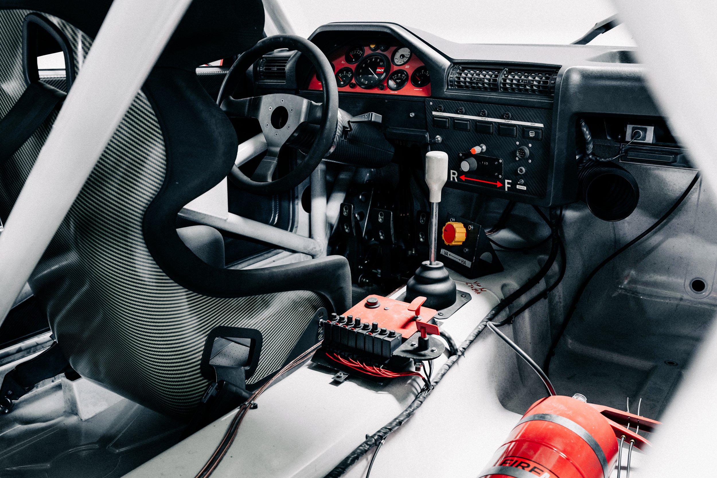 BMWM3E30_Command.jpg