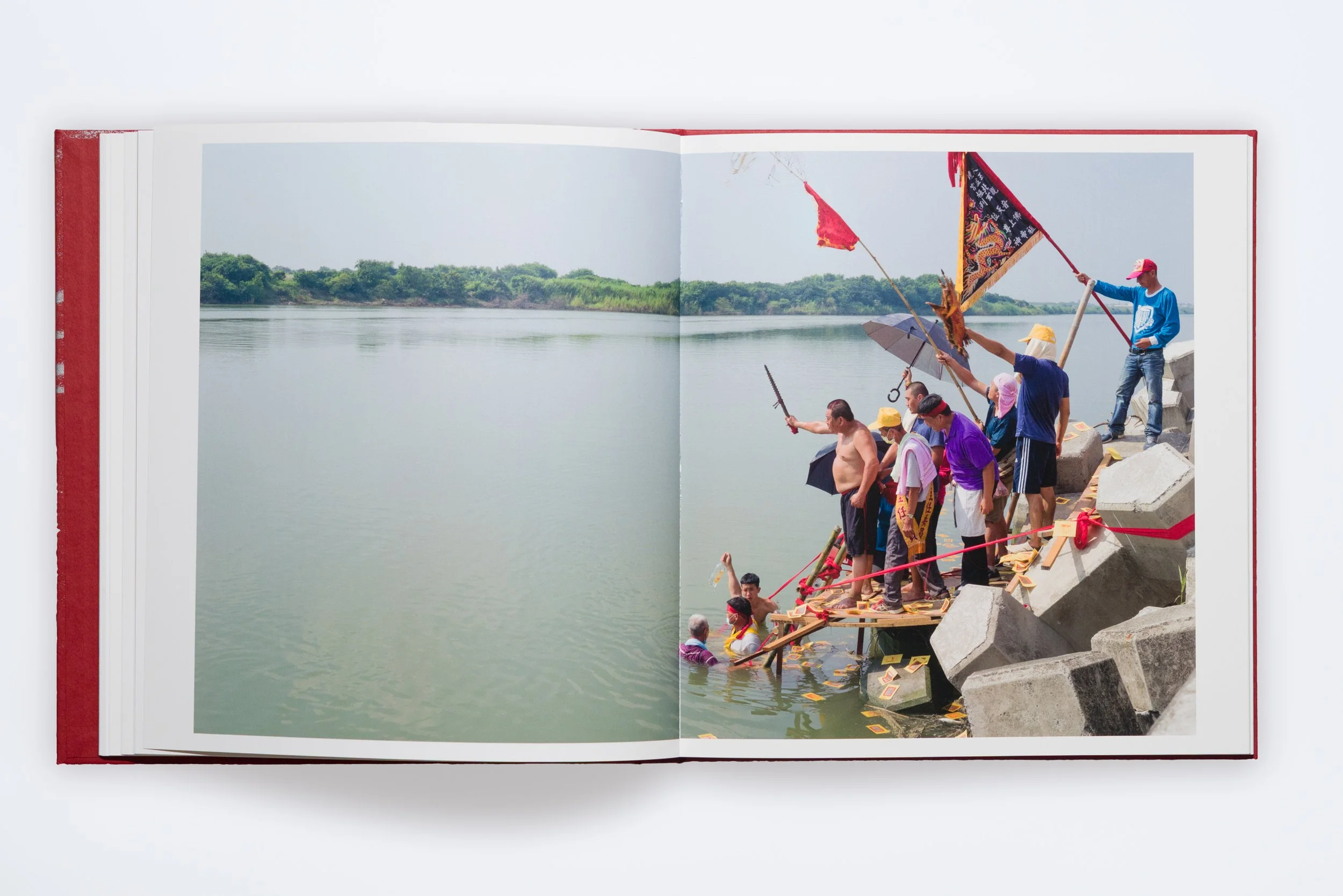 Undercurrent_Book-10.jpg
