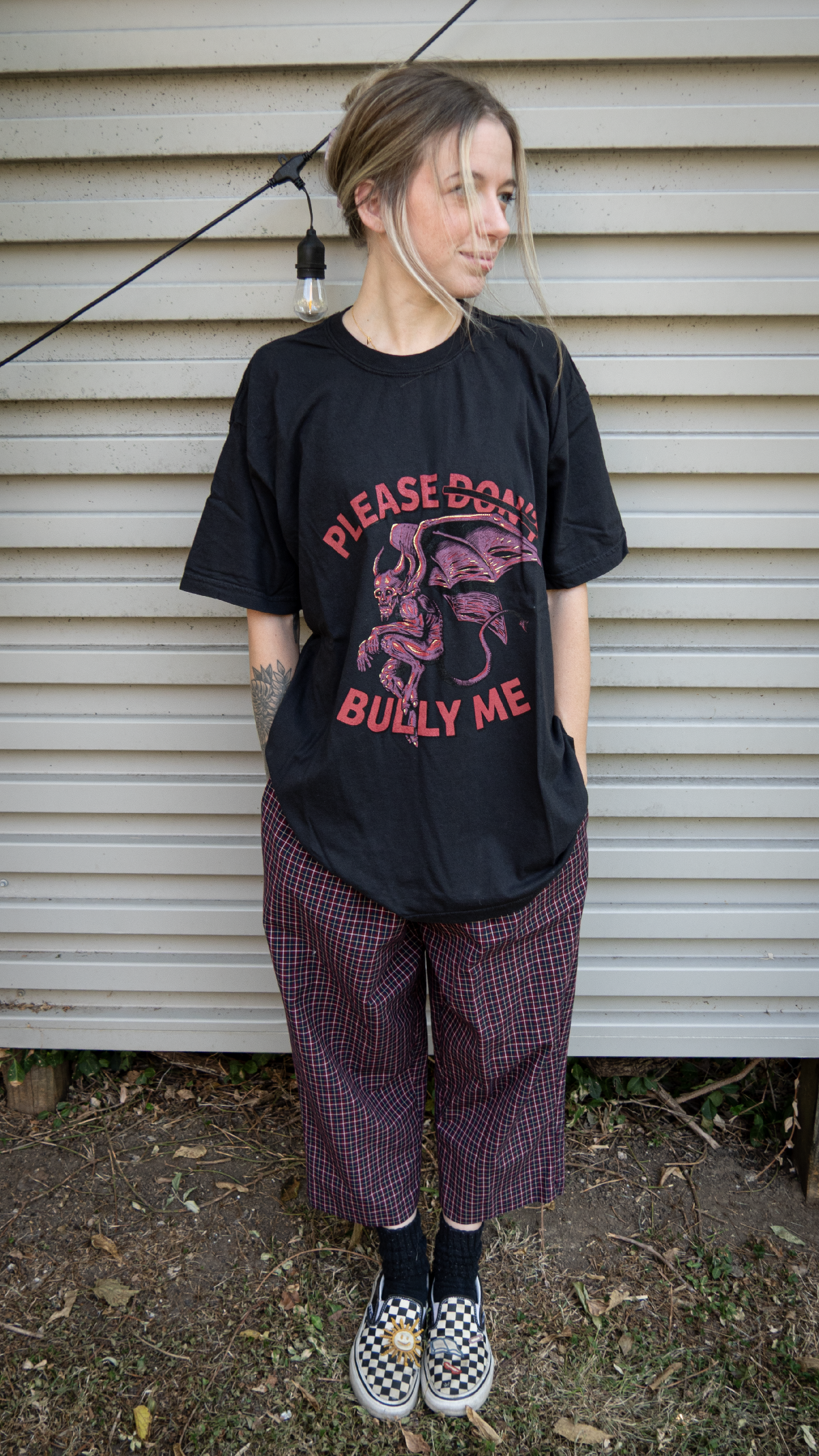 Bully Me Female Pose.png