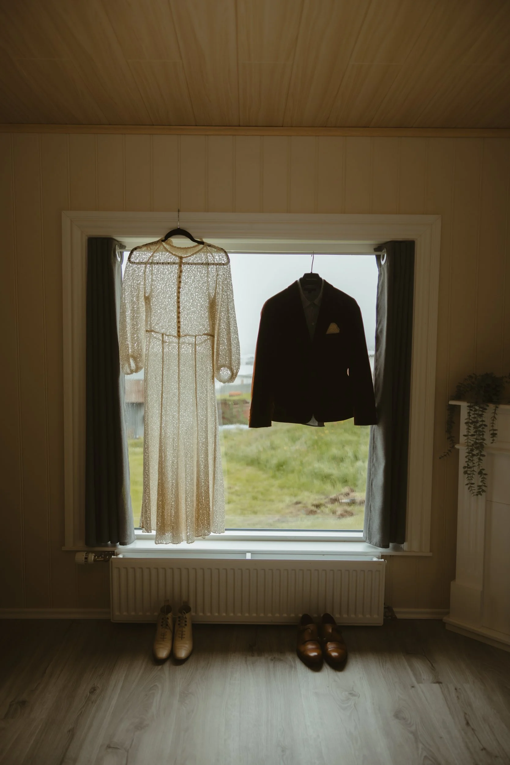 alison_emily_snæfellsnes_elopement_iceland (2 of 40).jpg