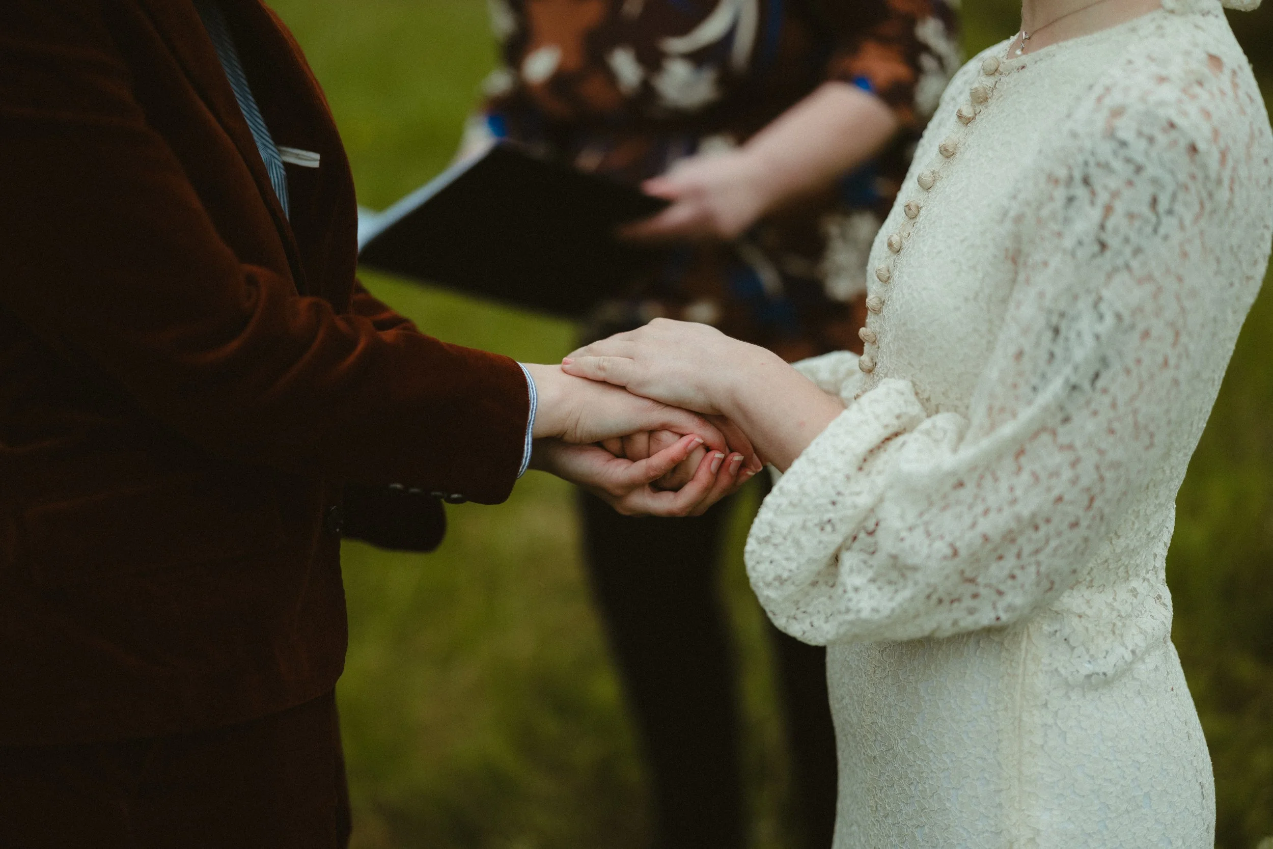 alison_emily_snæfellsnes_elopement_iceland (18 of 40).jpg
