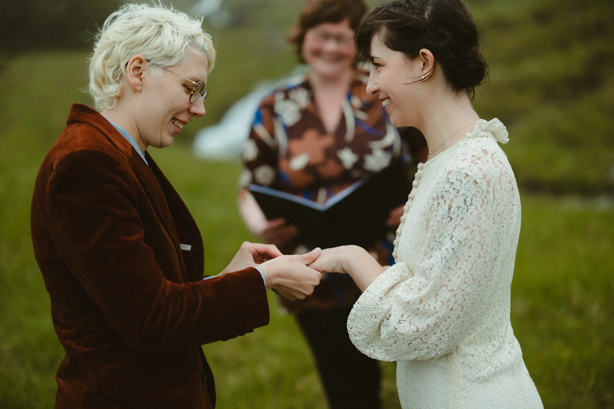 alison_emily_snæfellsnes_elopement_iceland (19 of 40).jpg