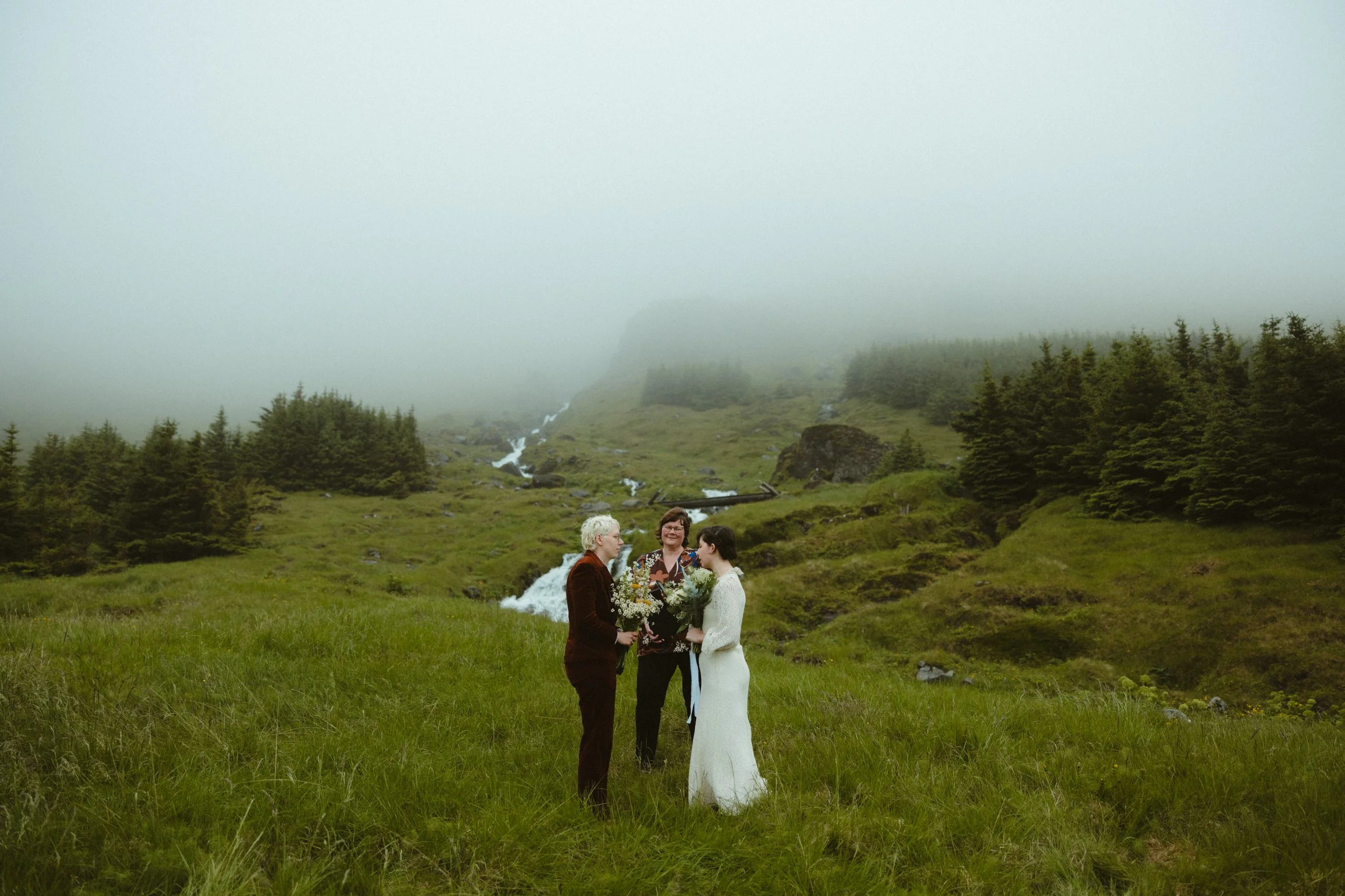 alison_emily_snæfellsnes_elopement_iceland (17 of 40).jpg