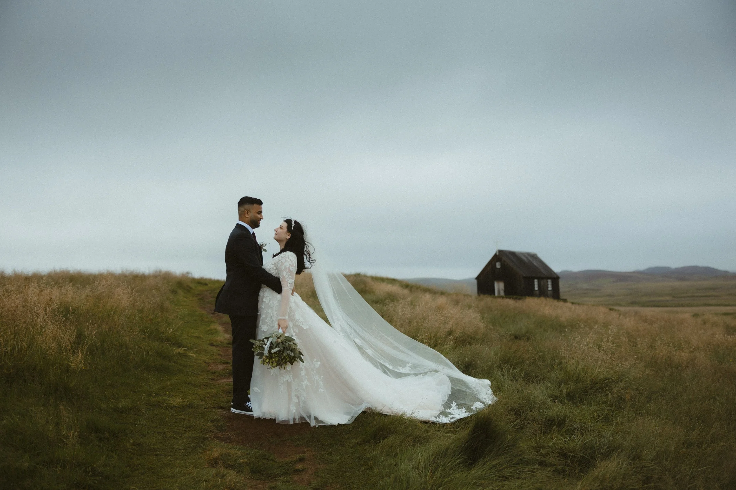m_t_reykjanes_elopement_iceland (21 of 28).jpg