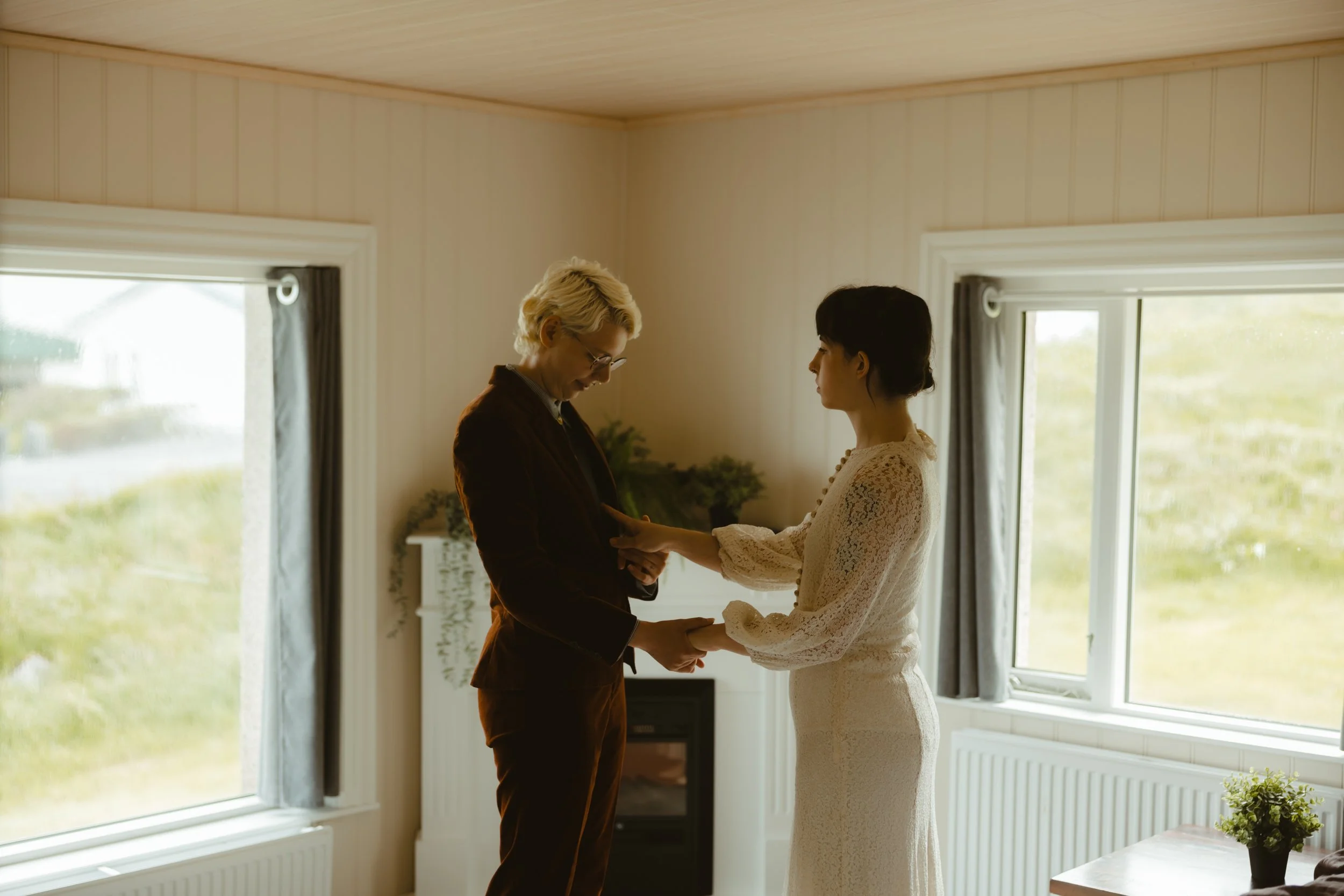 alison_emily_snæfellsnes_elopement_iceland (7 of 40).jpg