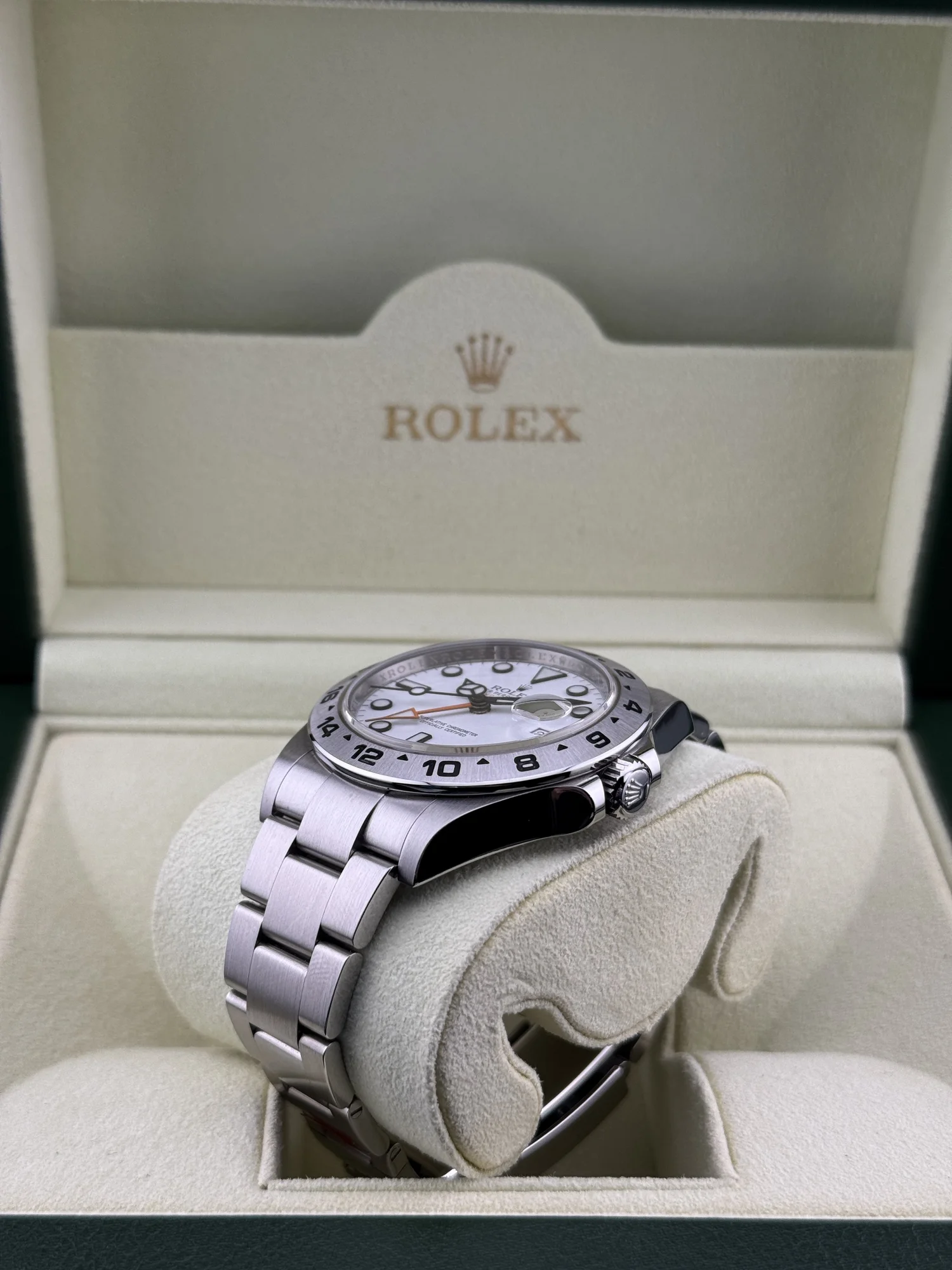 Rolex Explorer II 216570 