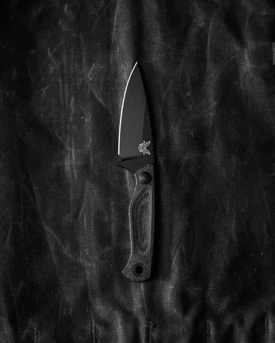 Combining tactical toughness with everyday utility, the Benchmade 203 Dacian&reg; is an understated yet roguishly-handsome fixed blade that's ready to work.