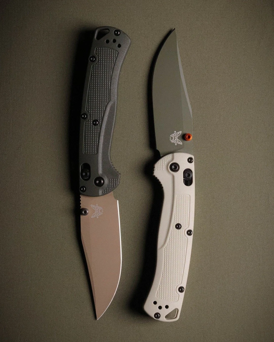 Just in time for Whitetail season! Meet the two newest variants of the Benchmade Taggedout&reg;. With ultralight Grivory&reg; handles and razor-sharp clip-point blades made from tough Elmax stainless steel, these slicers keep it light while deliverin