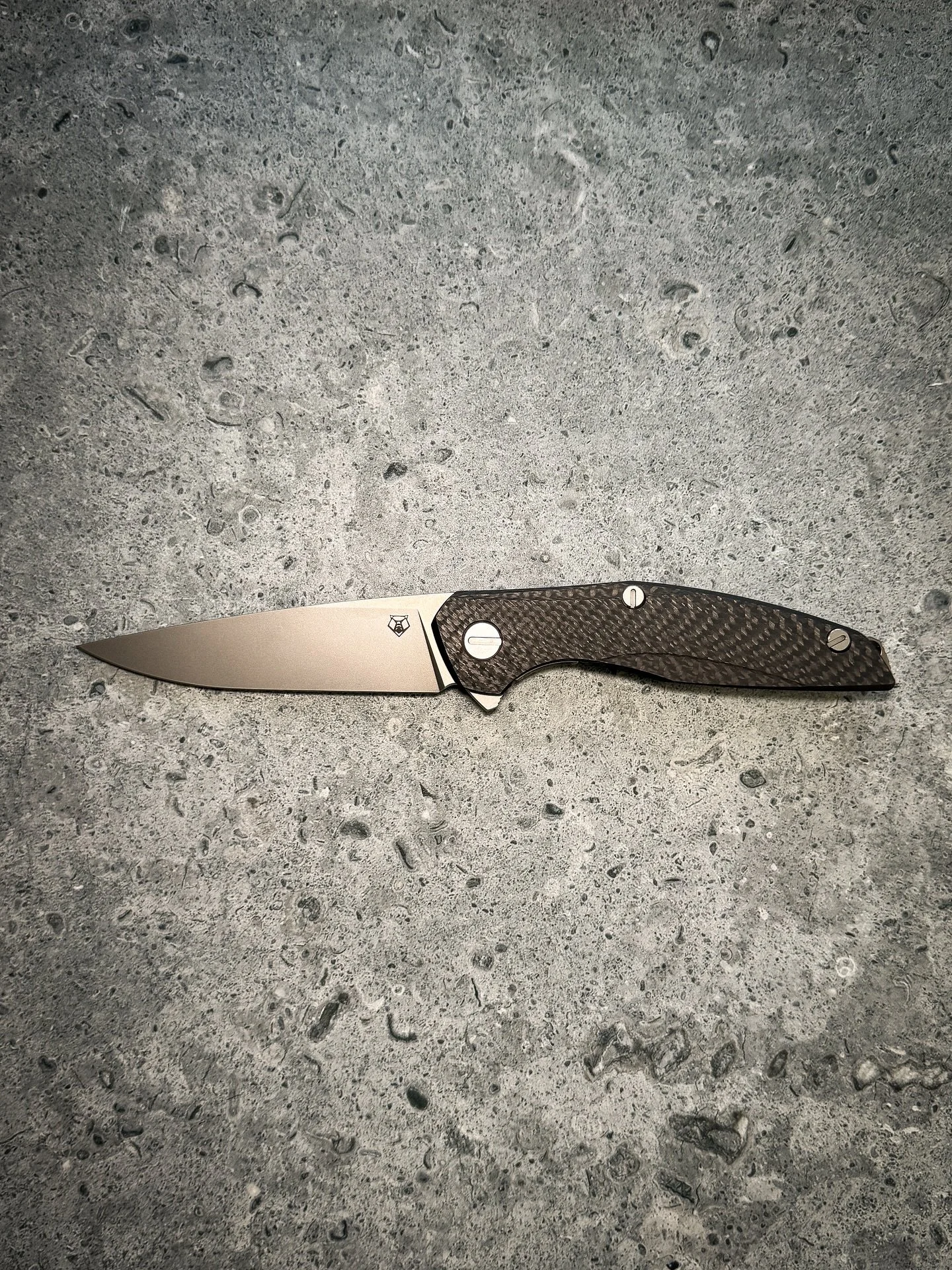 The Shirogorov Model 111 &mdash; M390 steel and carbon fiber.

⸻

#shirogorov #shirogorovknives #model111 #shiro111 #m390steel #carbonfiberknife #russianknifemakers #edcblades #customknives #foldingknife #everydaycarry #edcgear #edccommunity #knifeen