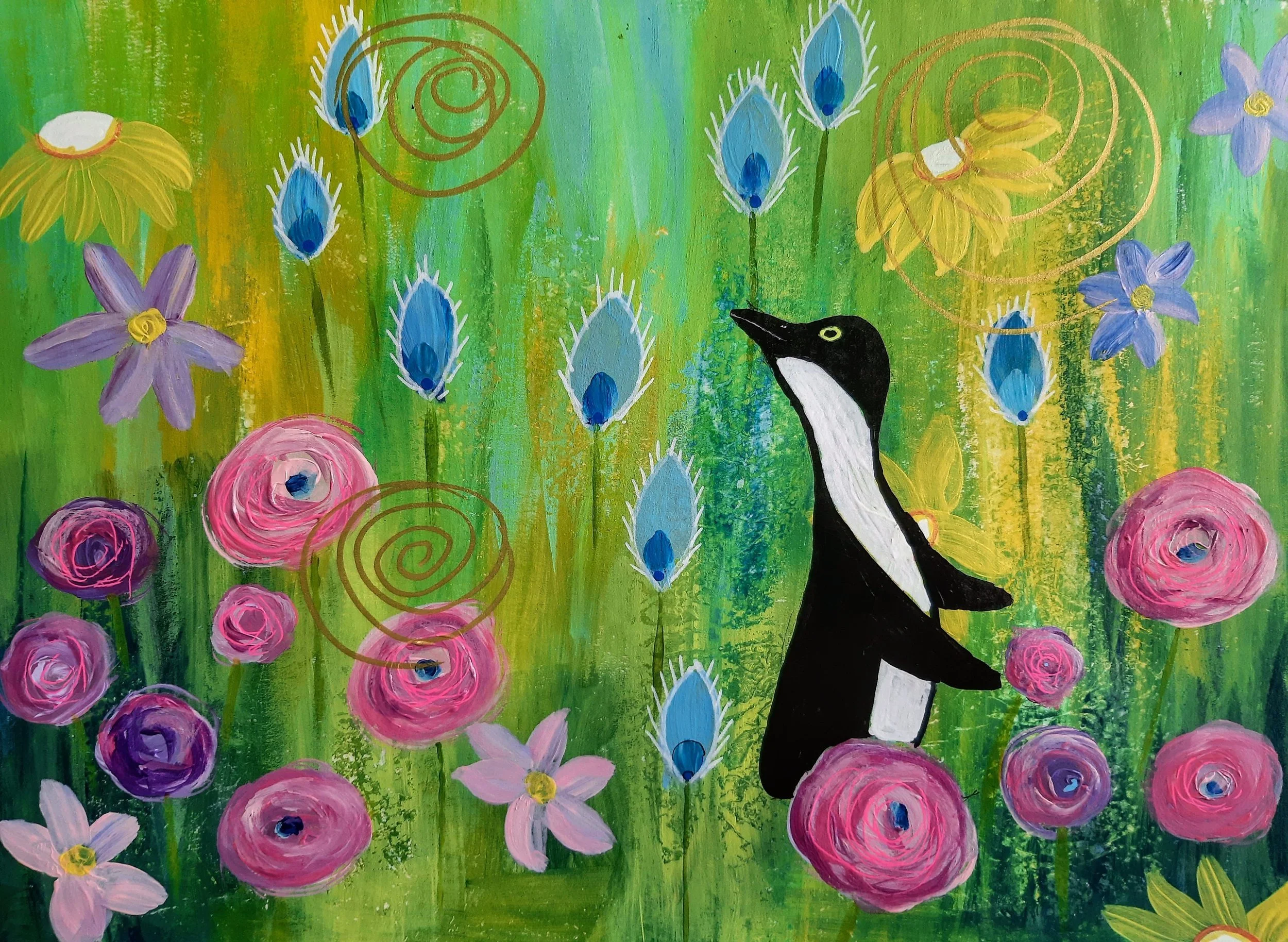 Vi ser en grønn og fargerik hage, med fantasiblomster i rosa, lilla og blått. NOen gull spiraler og en sorthvit pingvin som ser seg over skulderen